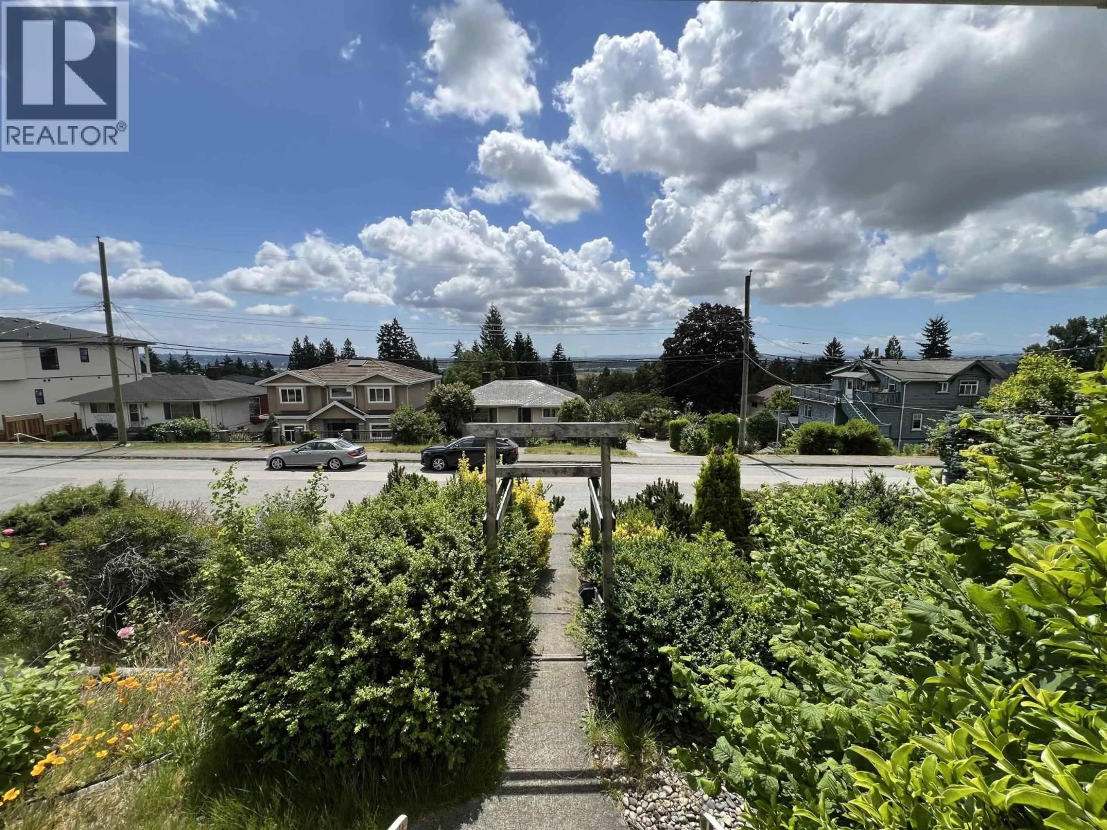 A pic from outside/outdoor area/front of a property/back of a property/a pic from drone, unknown for 5941 CARSON STREET, Burnaby British Columbia V5J2Z8