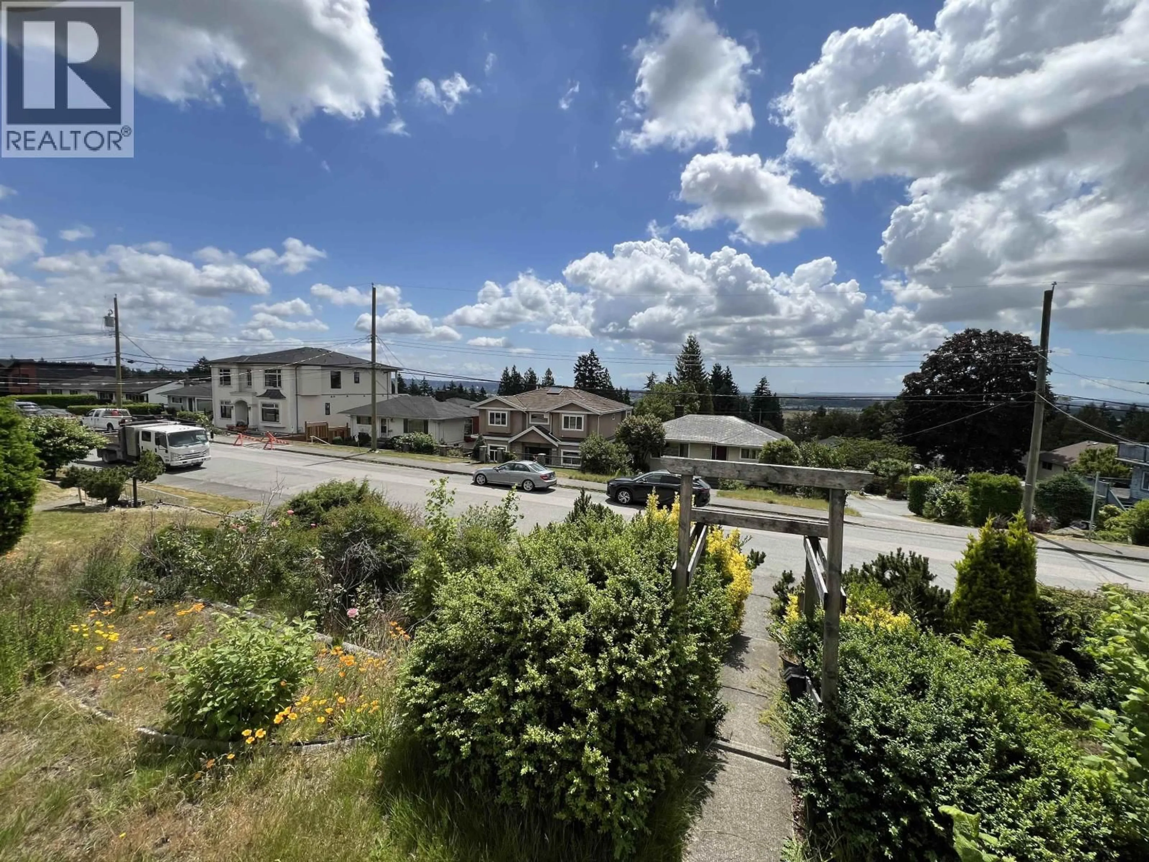 A pic from outside/outdoor area/front of a property/back of a property/a pic from drone, mountain view for 5941 CARSON STREET, Burnaby British Columbia V5J2Z8