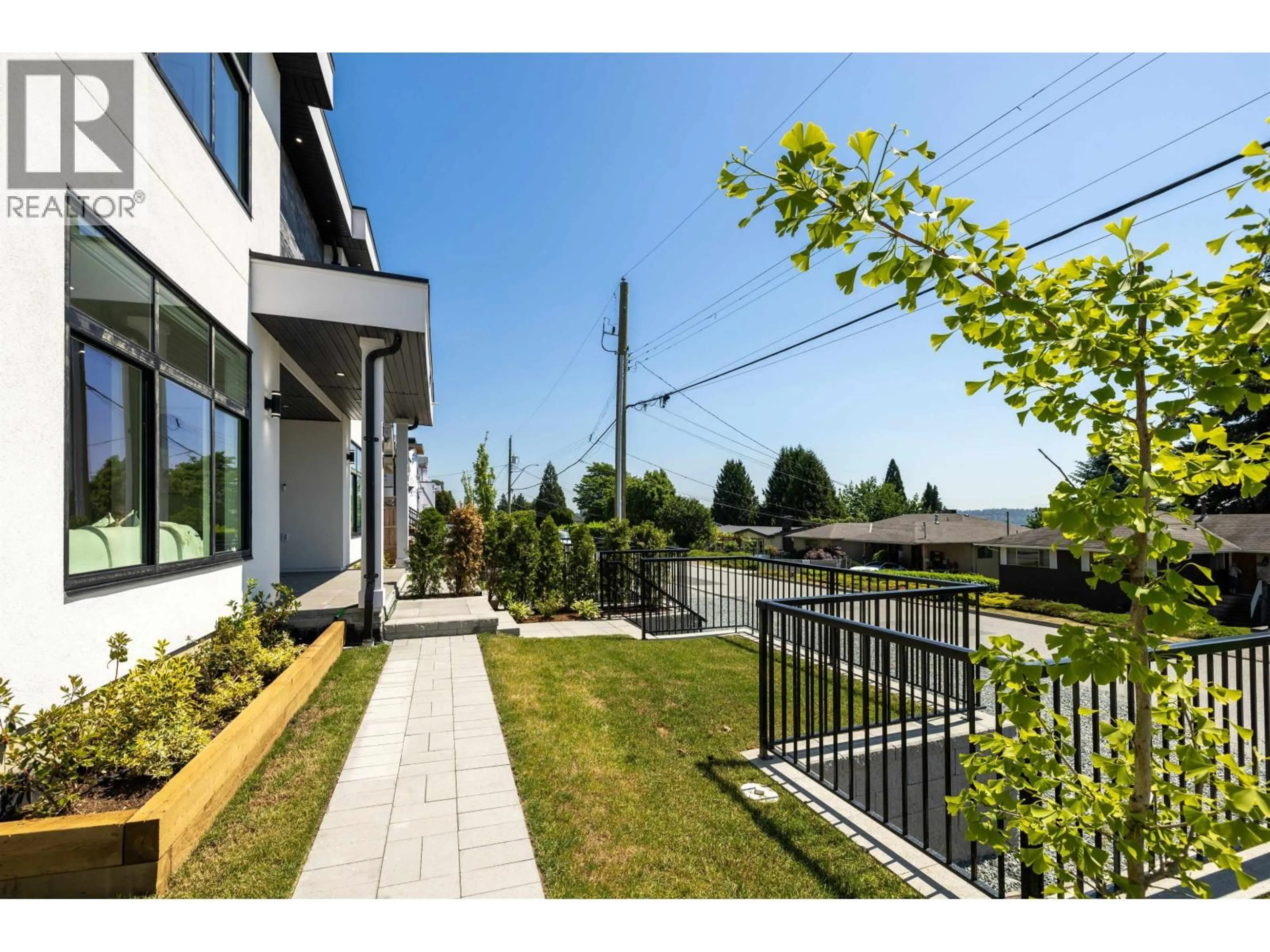 Patio, street for 101 - 901 EDGAR AVENUE, Coquitlam British Columbia V3K2K1