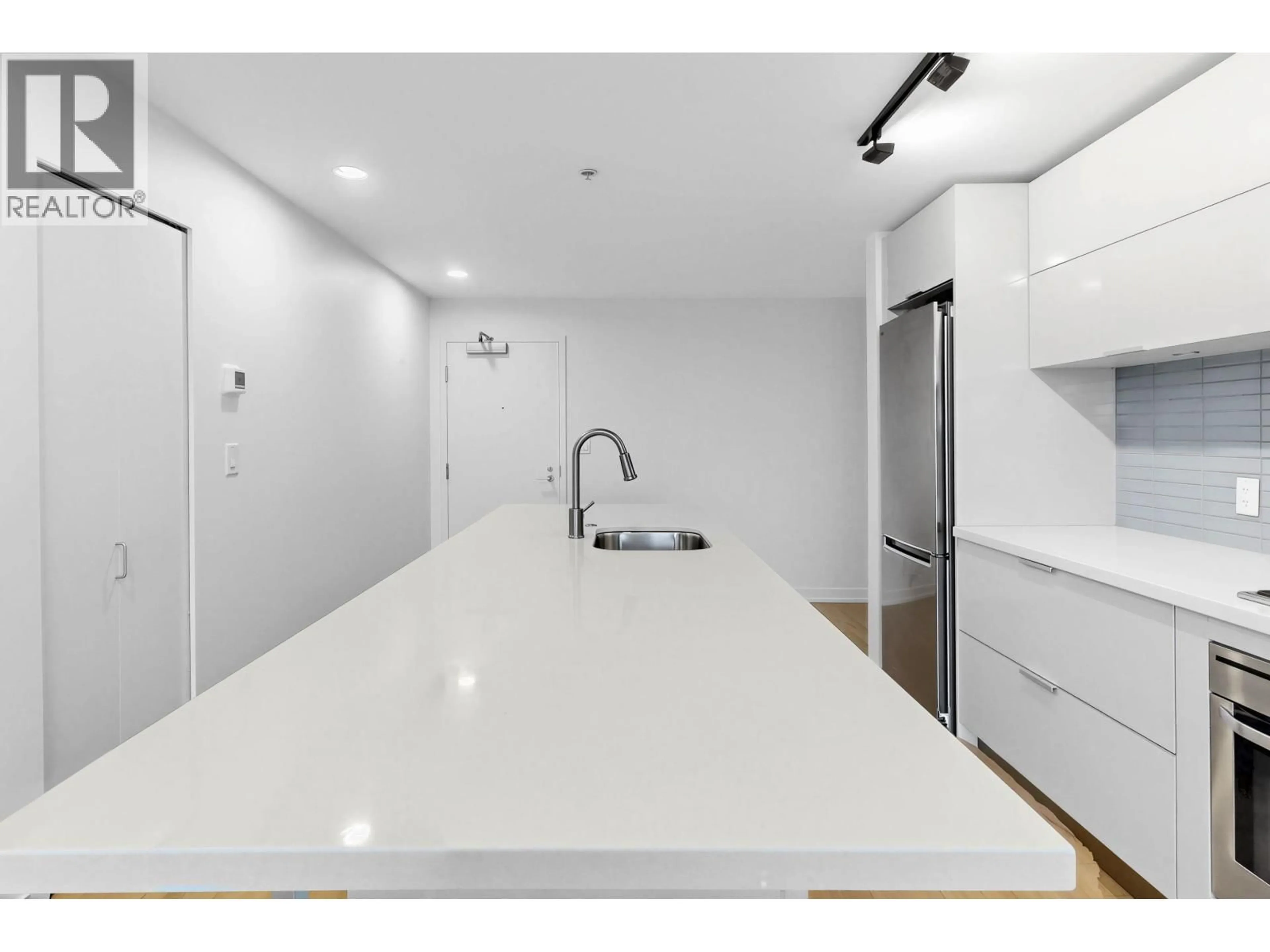 Standard kitchen, unknown for 2702 - 108 CORDOVA STREET, Vancouver British Columbia V6B0G5