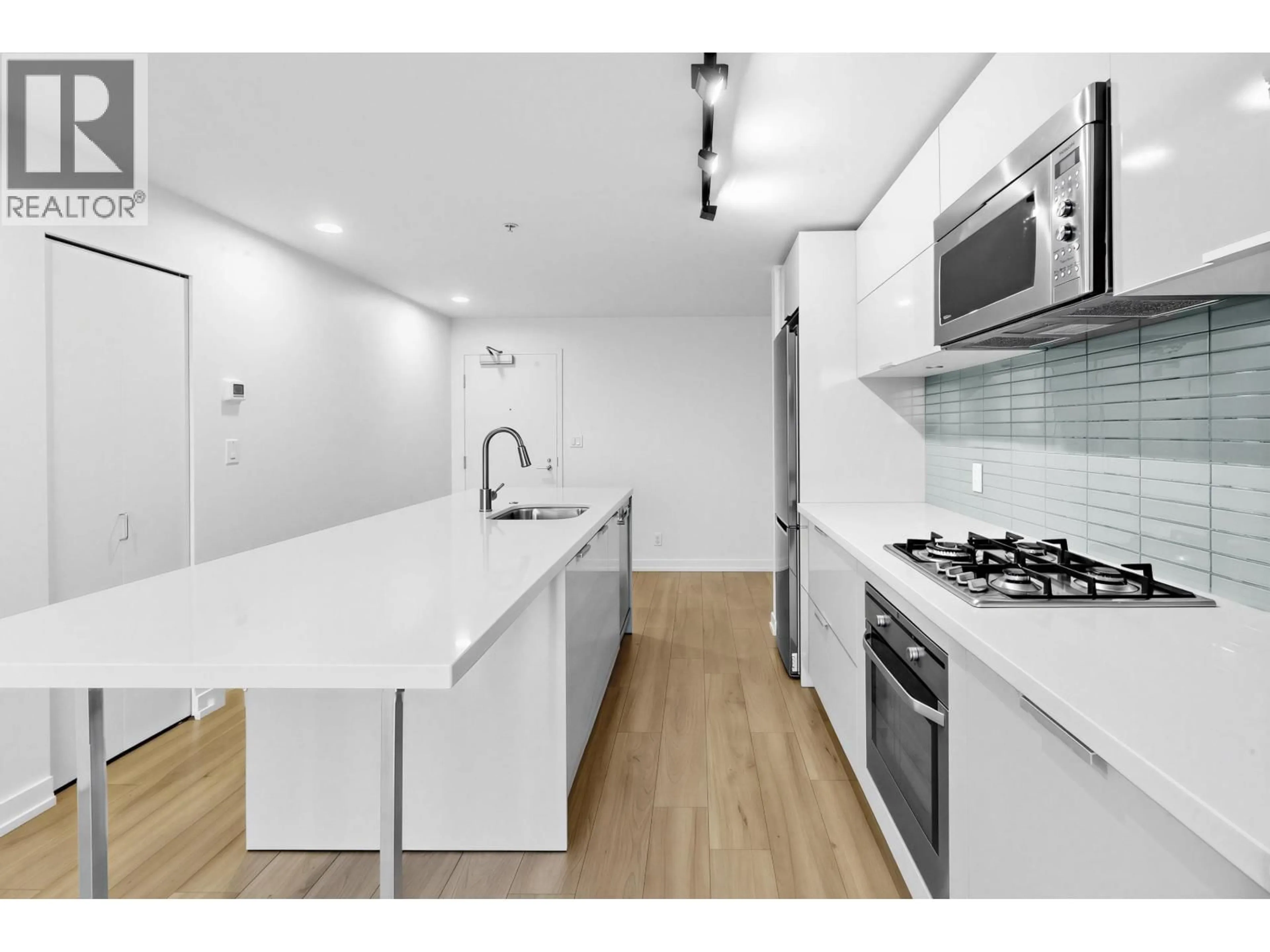 Standard kitchen, unknown for 2702 - 108 CORDOVA STREET, Vancouver British Columbia V6B0G5