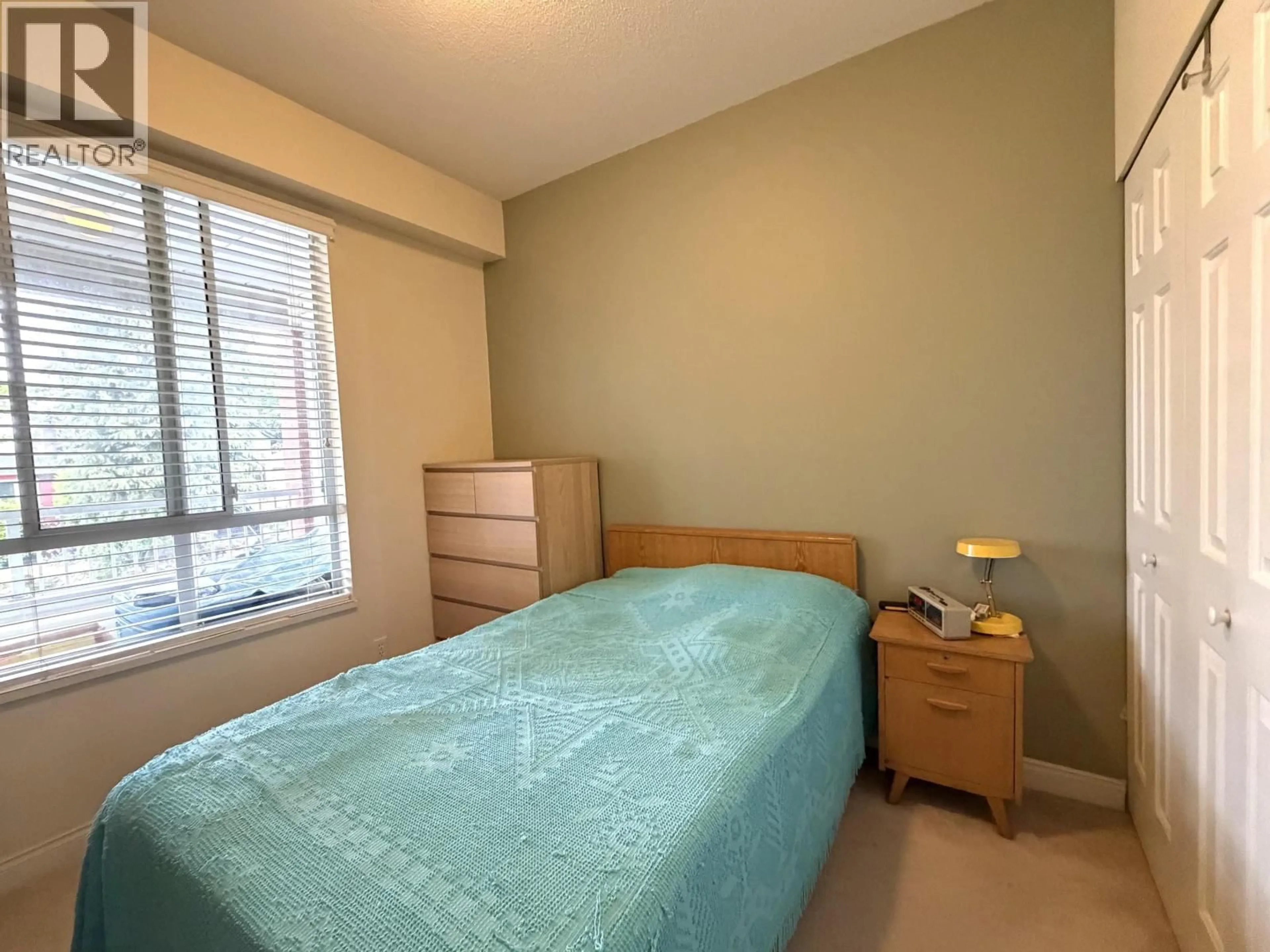 A pic of a room for 402 - 360 36TH AVENUE, Vancouver British Columbia V5W4B9