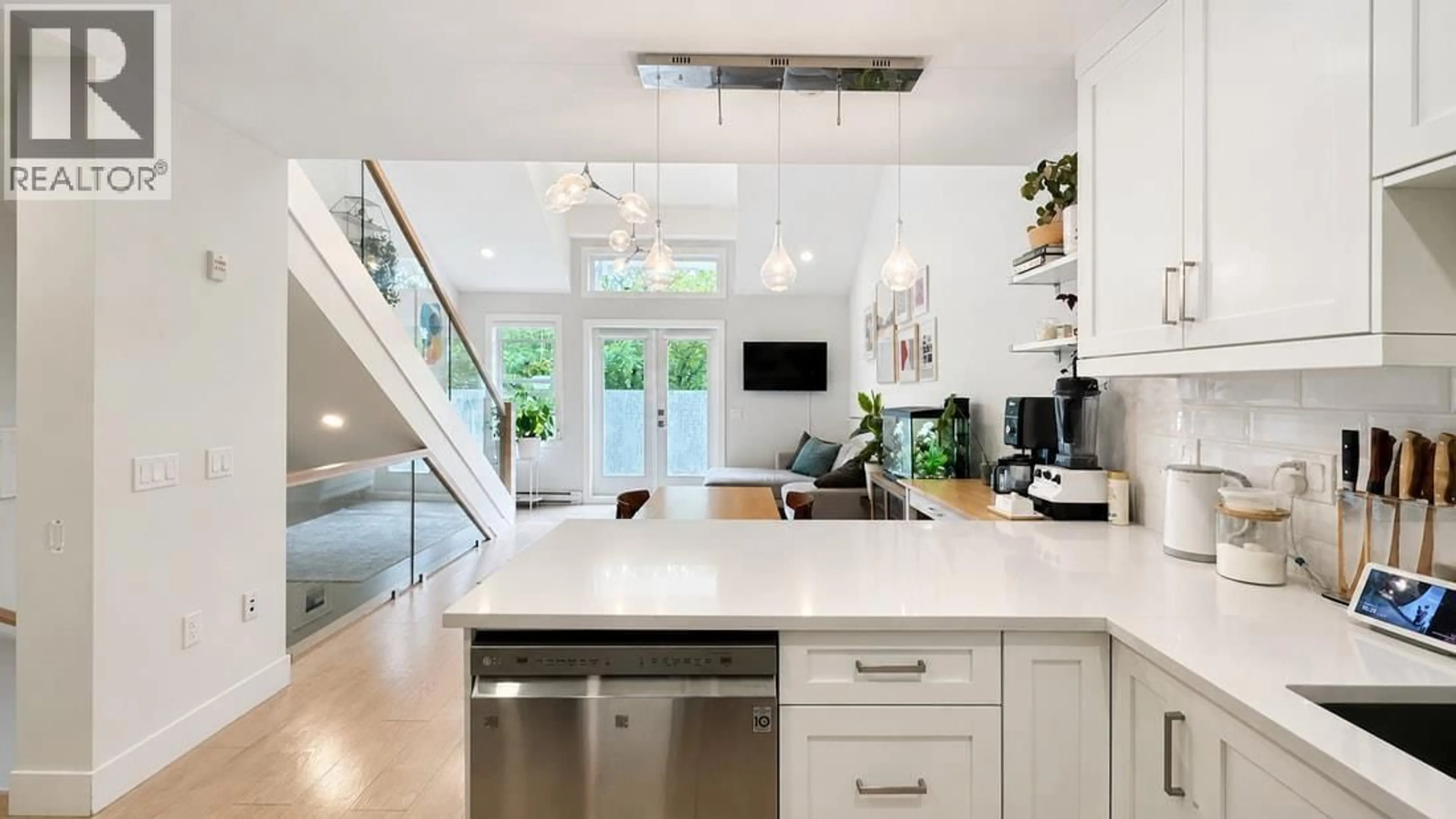Contemporary kitchen, unknown for 201 - 2759 HORLEY STREET, Vancouver British Columbia V5R4R7