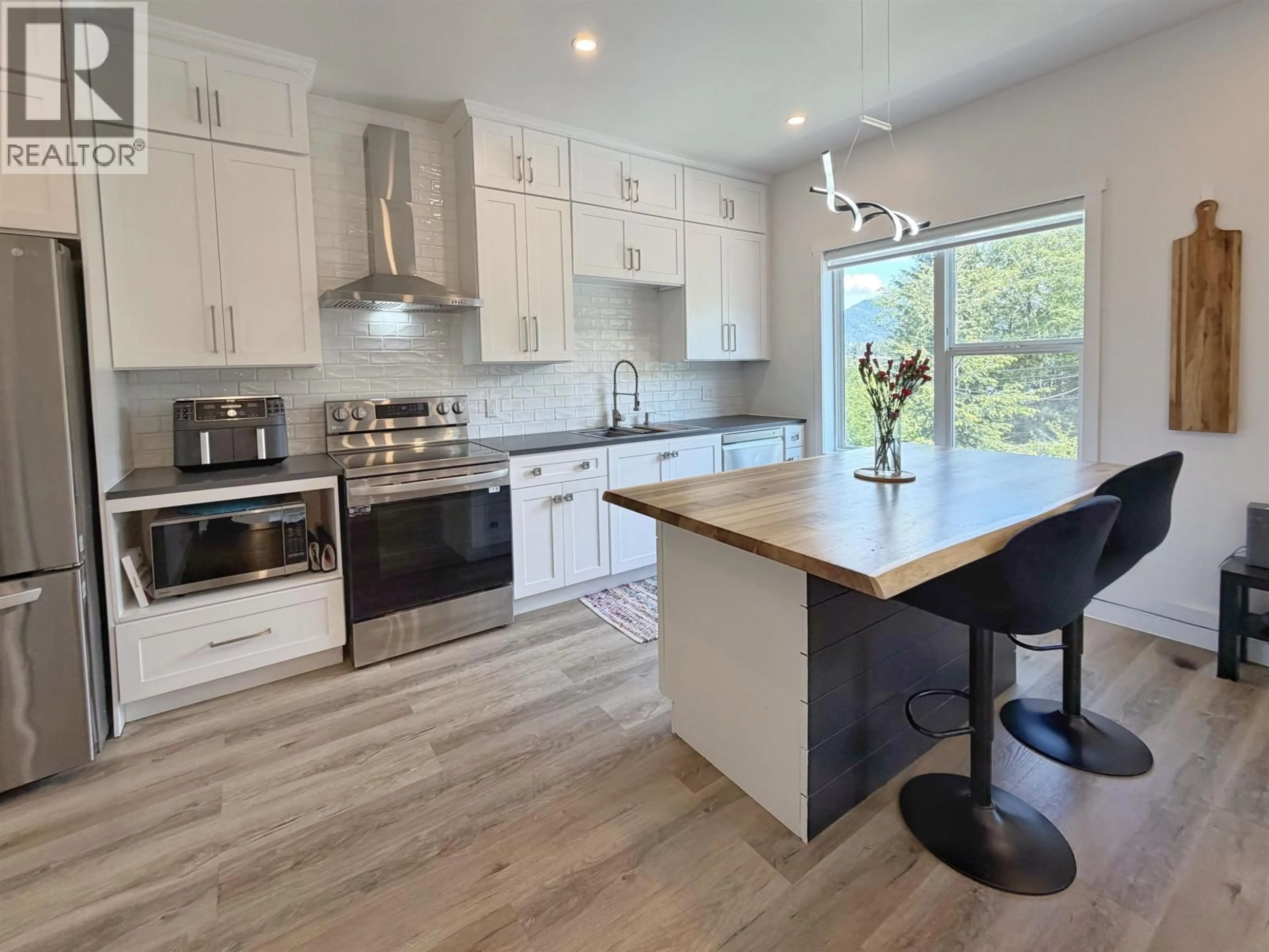 Open concept kitchen, unknown for 2189 SEAL COVE ROAD, Prince Rupert British Columbia V8J2K8