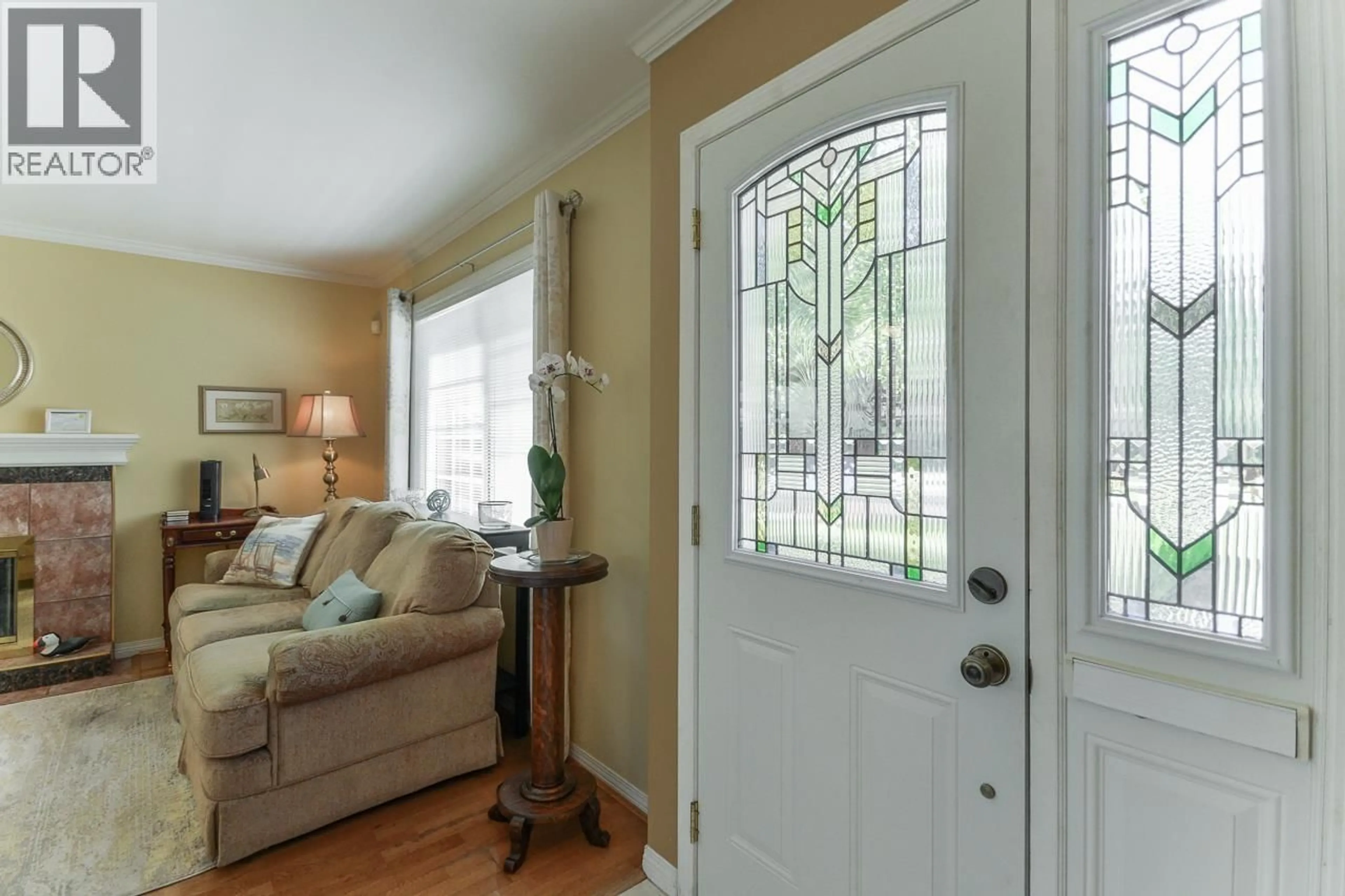 Indoor entryway for 11200 7TH AVENUE, Richmond British Columbia V7E3B9