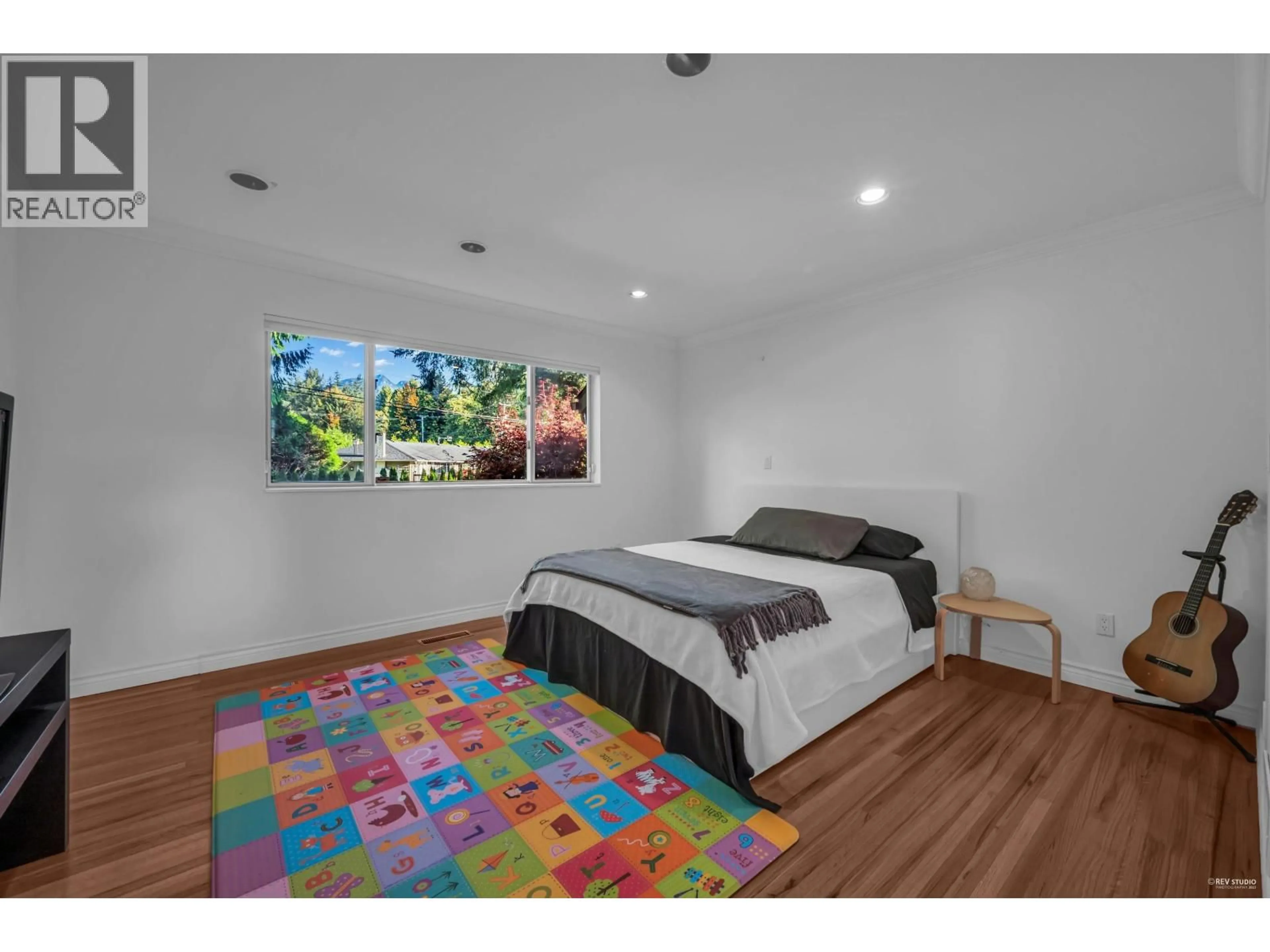 Bedroom with bed, unknown for 310 MACBETH CRESCENT, West Vancouver British Columbia V7T1V7