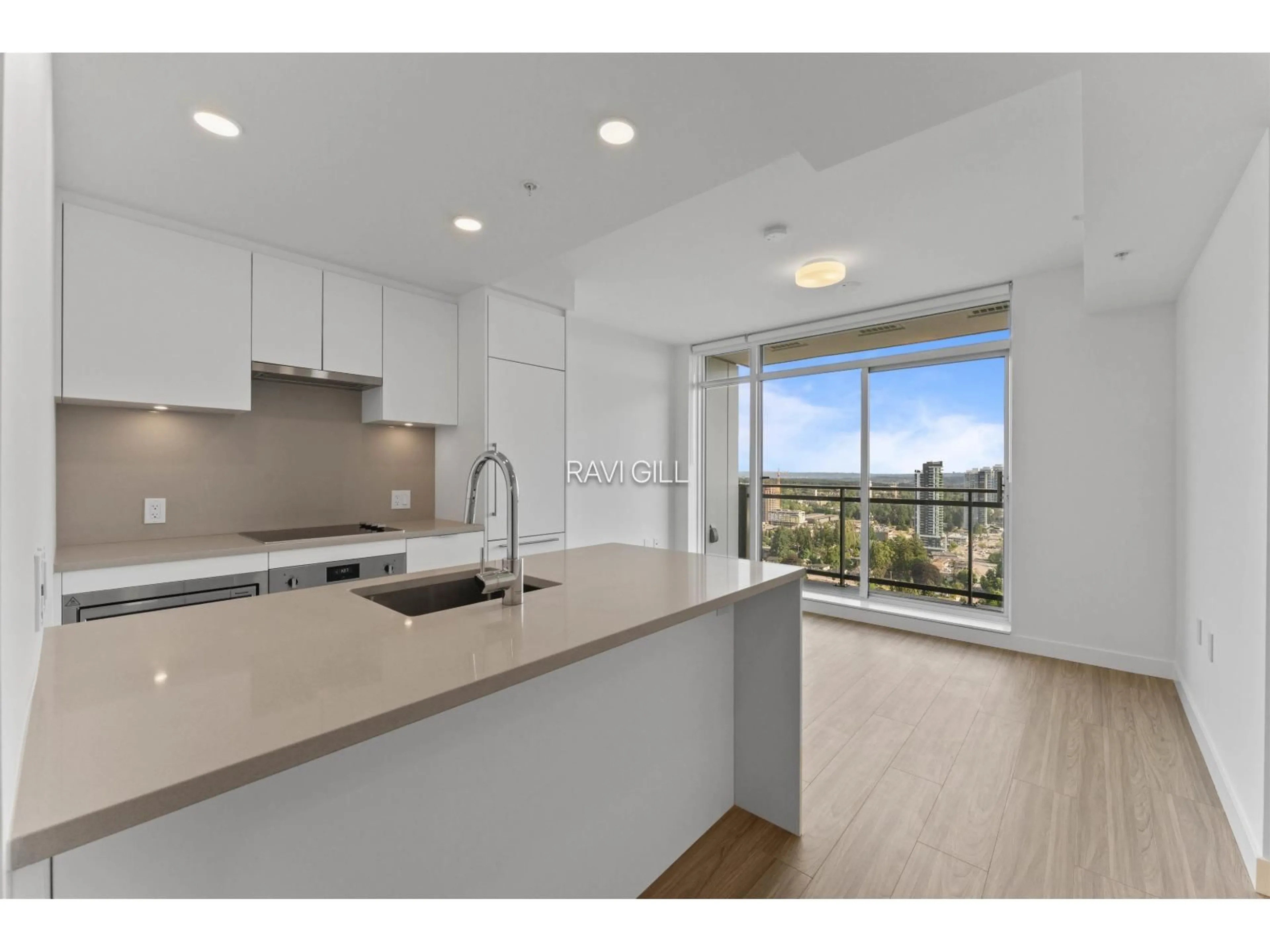 Open concept kitchen, unknown for 1003 - 13675 107A AVENUE, Surrey British Columbia V3T0X3