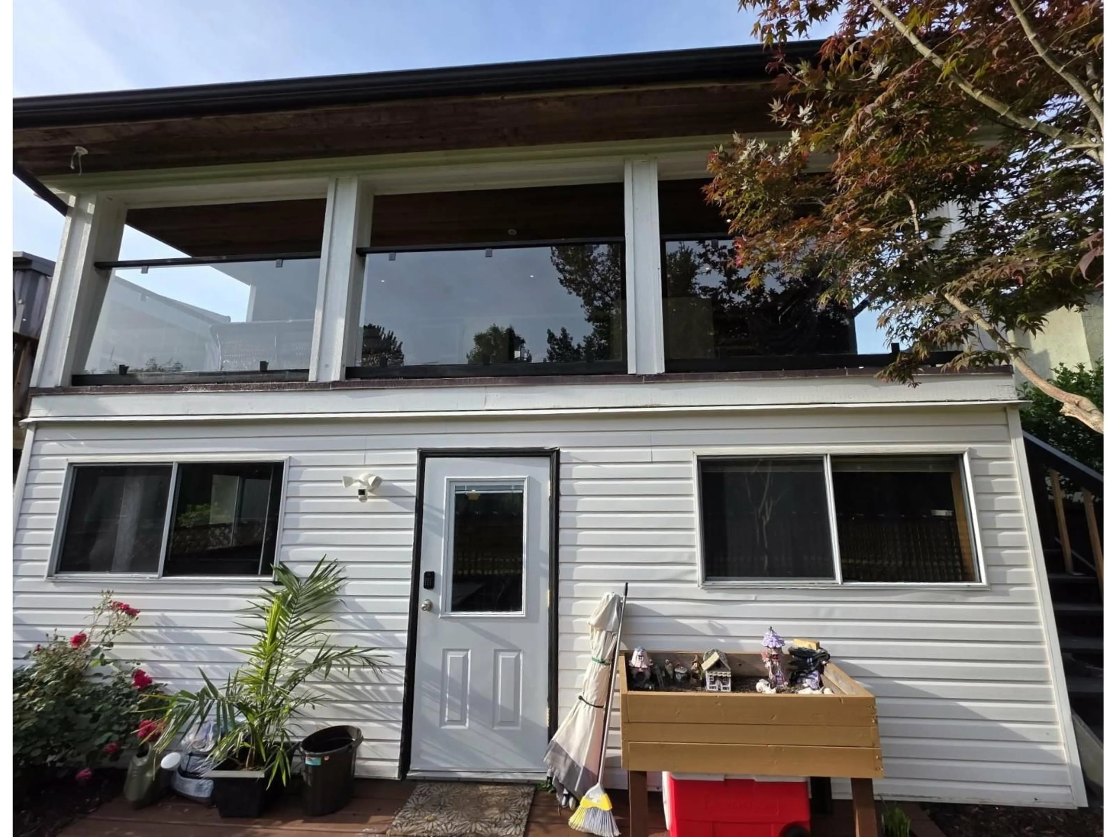 Home with vinyl exterior material, unknown for 8542 MCCUTCHEON AVENUE, Chilliwack British Columbia V2P7K7