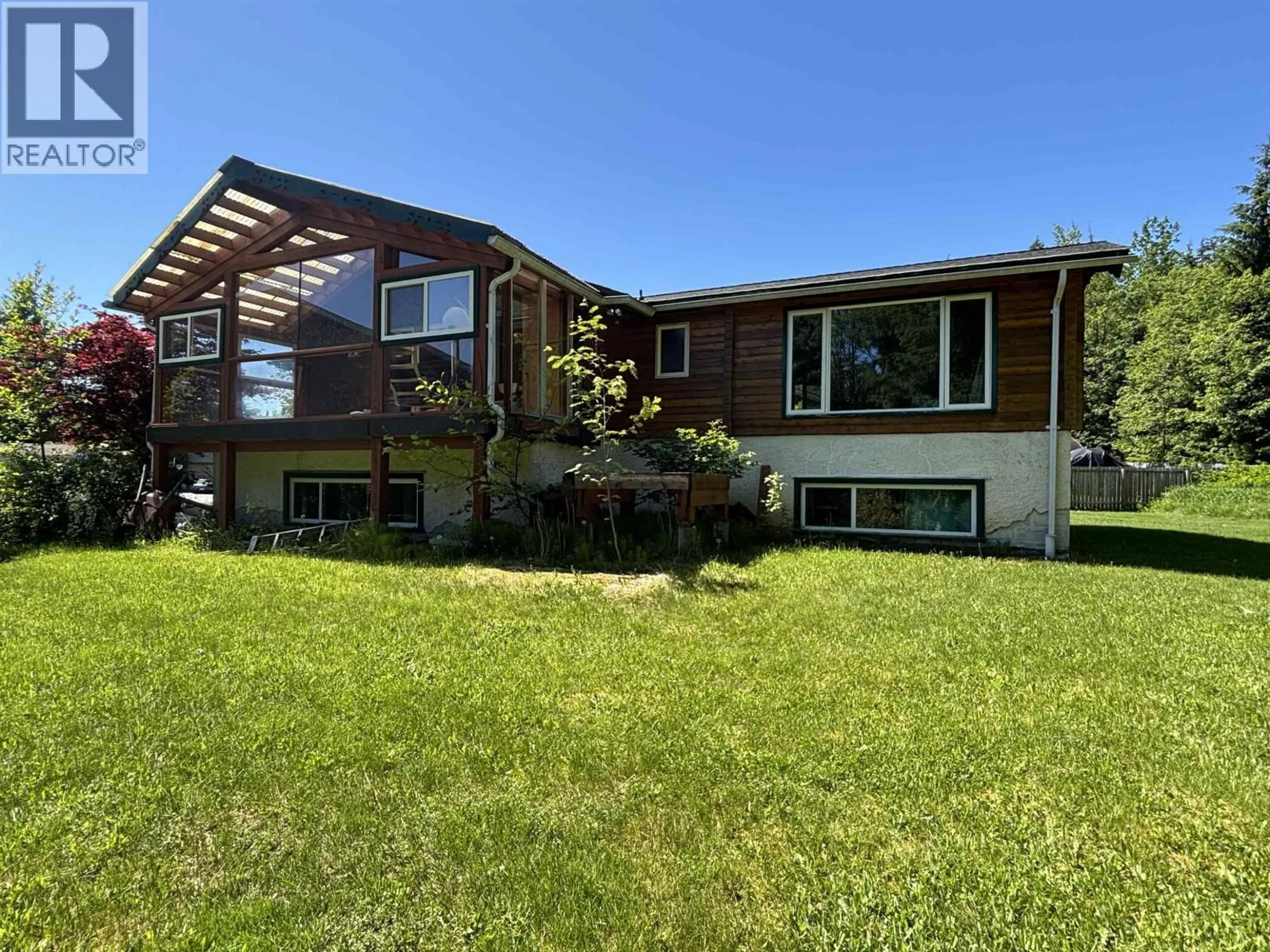 A pic from outside/outdoor area/front of a property/back of a property/a pic from drone, unknown for 41 AMOS STREET, Kitimat British Columbia V8C1A5