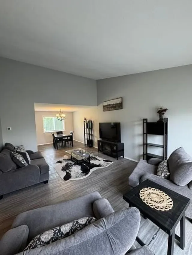 7665 SAPPHIRE DRIVE, Chilliwack 4