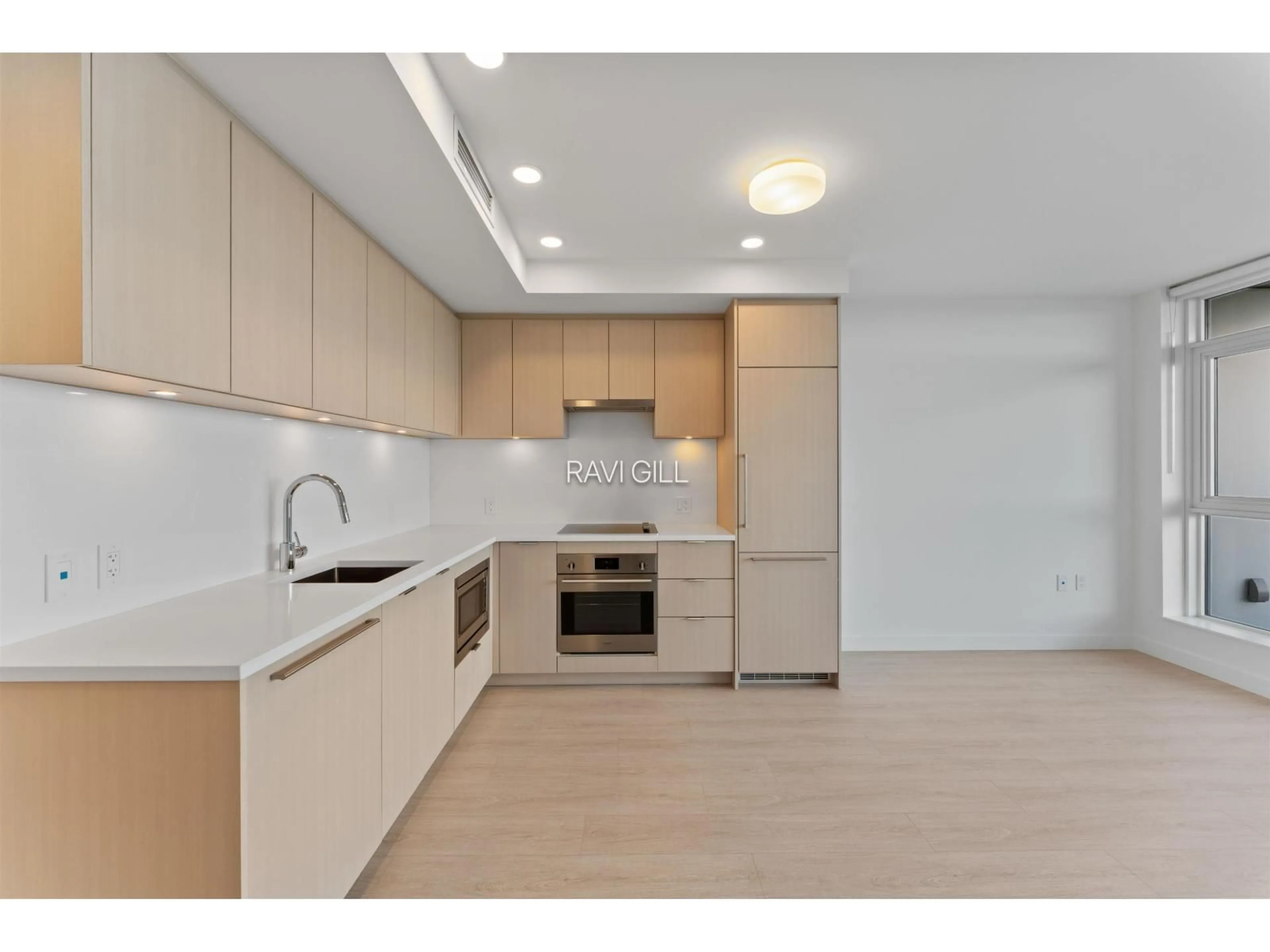Standard kitchen, unknown for 3012 - 13675 107A AVENUE, Surrey British Columbia V3T0X3