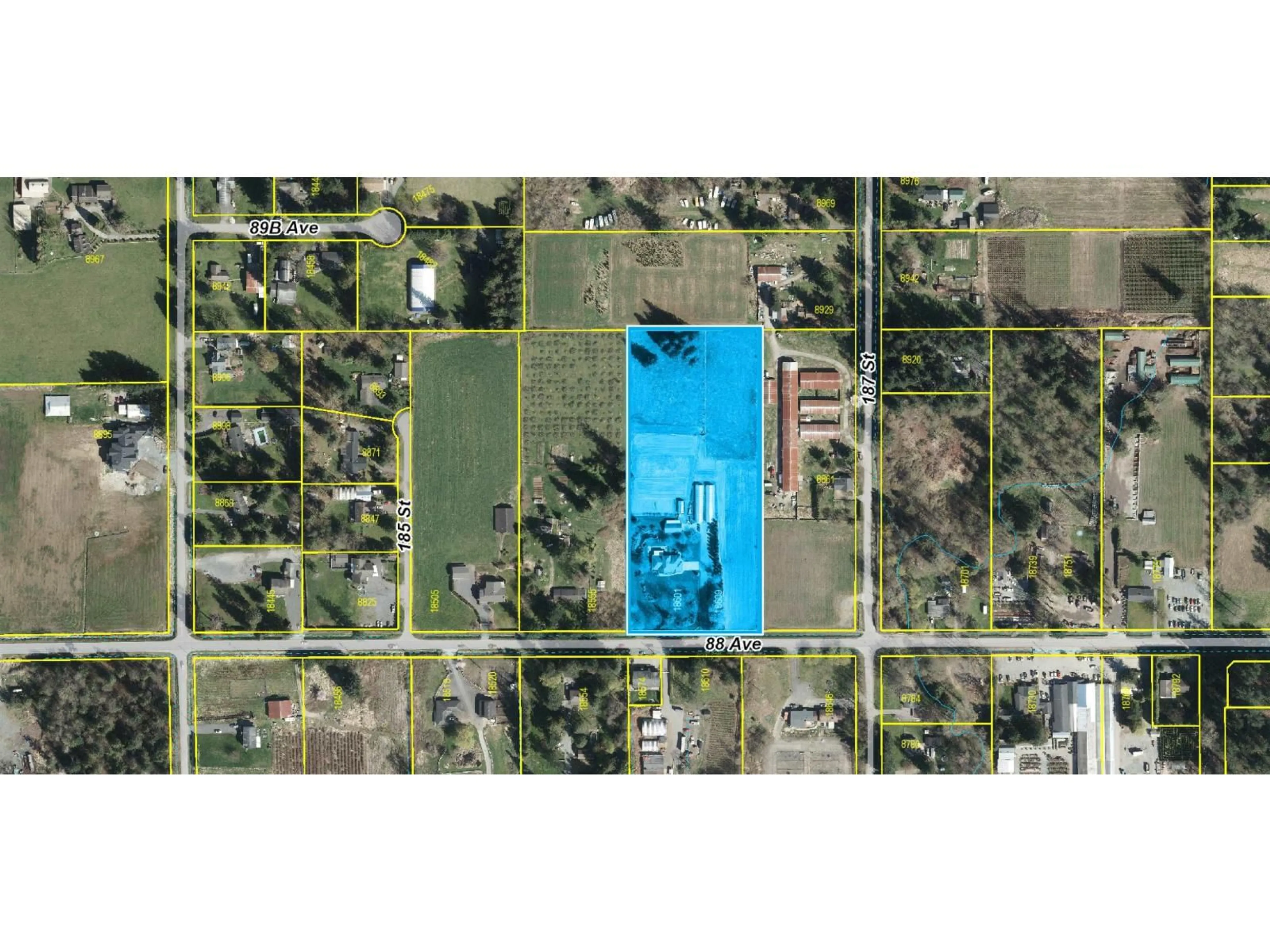 A pic from outside/outdoor area/front of a property/back of a property/a pic from drone, street for 18601 88 AVENUE, Surrey British Columbia V4N5T1