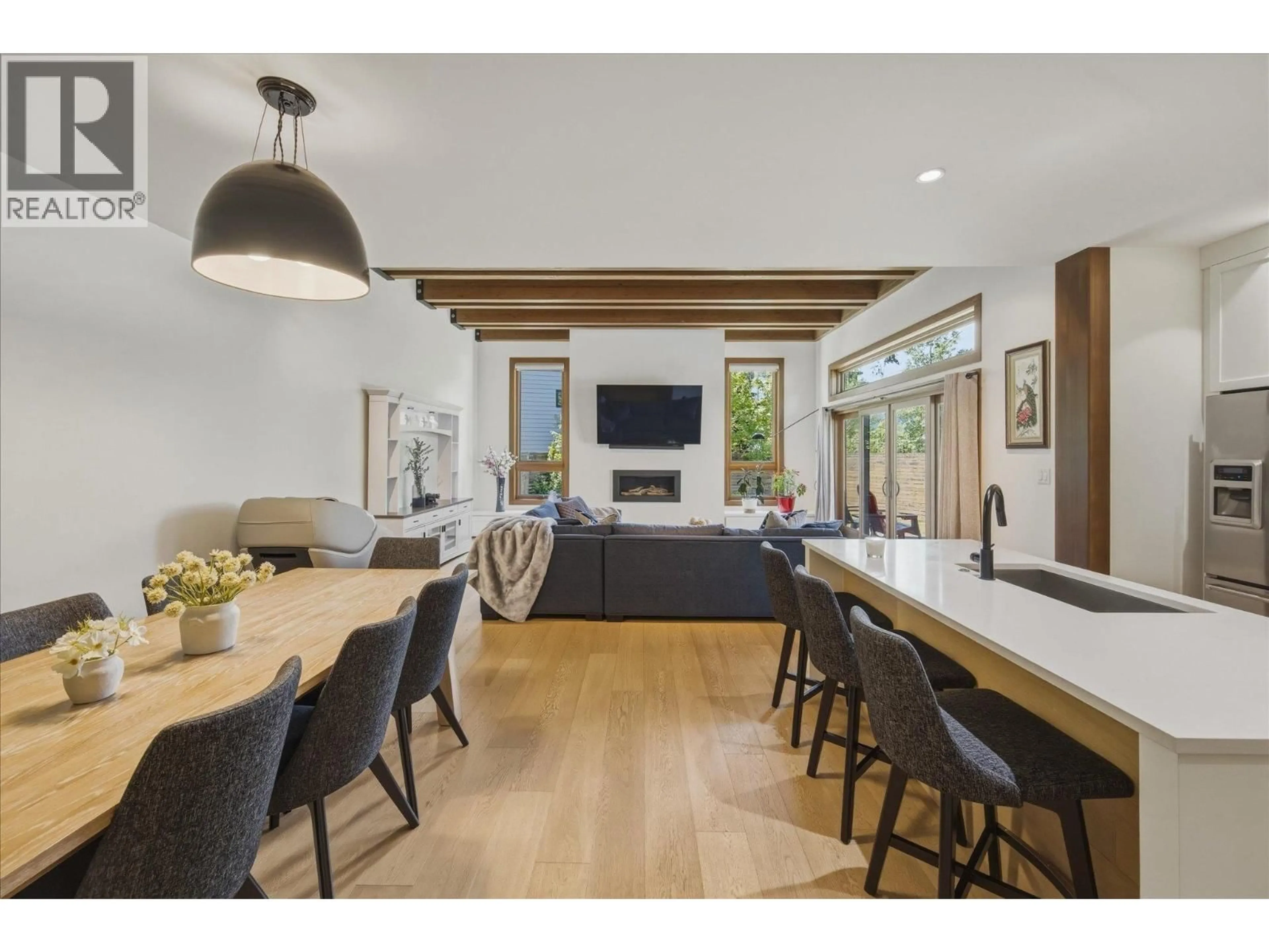 Open concept kitchen, unknown for 1205 MOUNT FEE ROAD, Whistler British Columbia V8E0A4