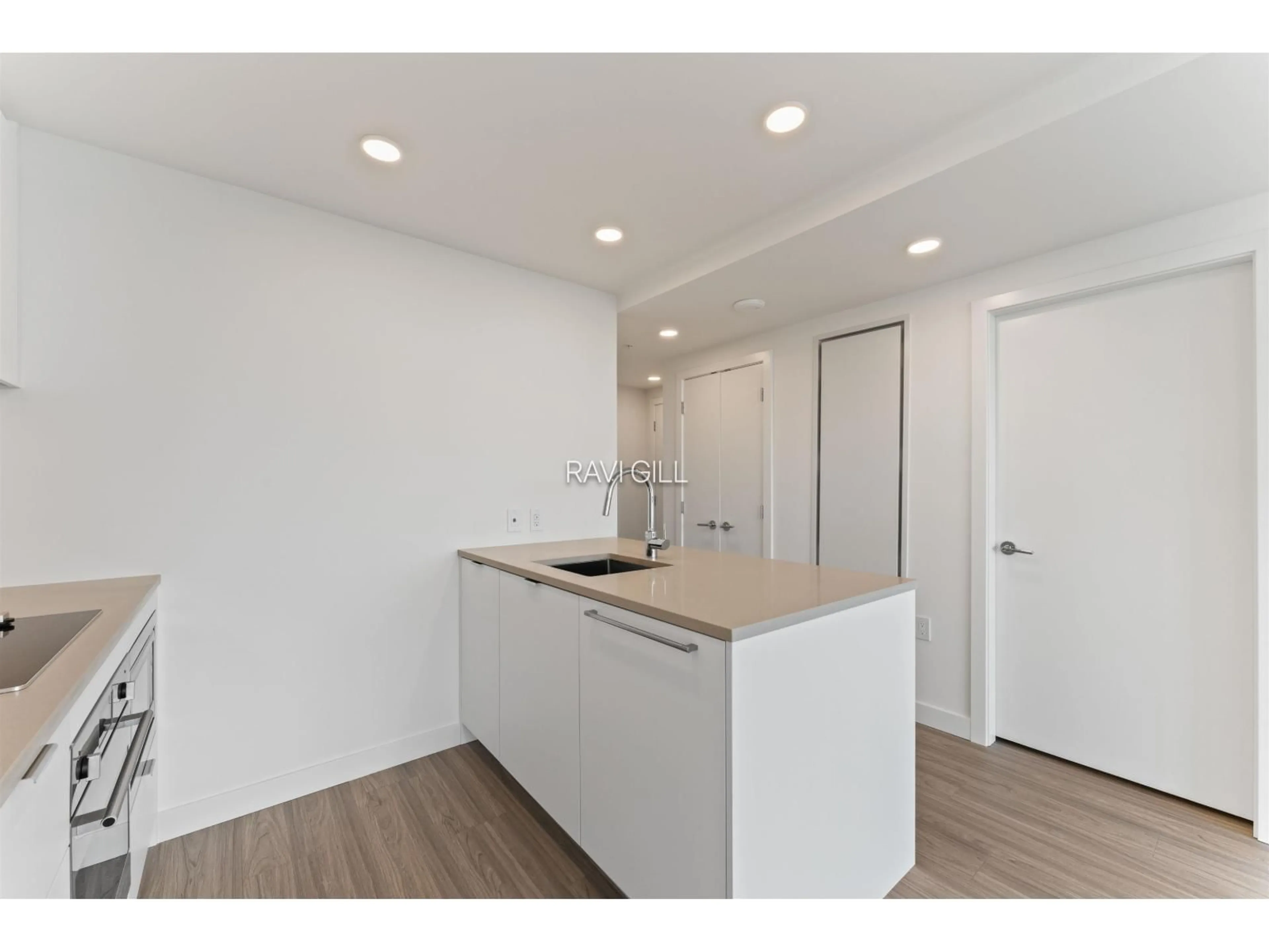 Unknown for 2609 - 13675 107A AVENUE, Surrey British Columbia V3T0X3