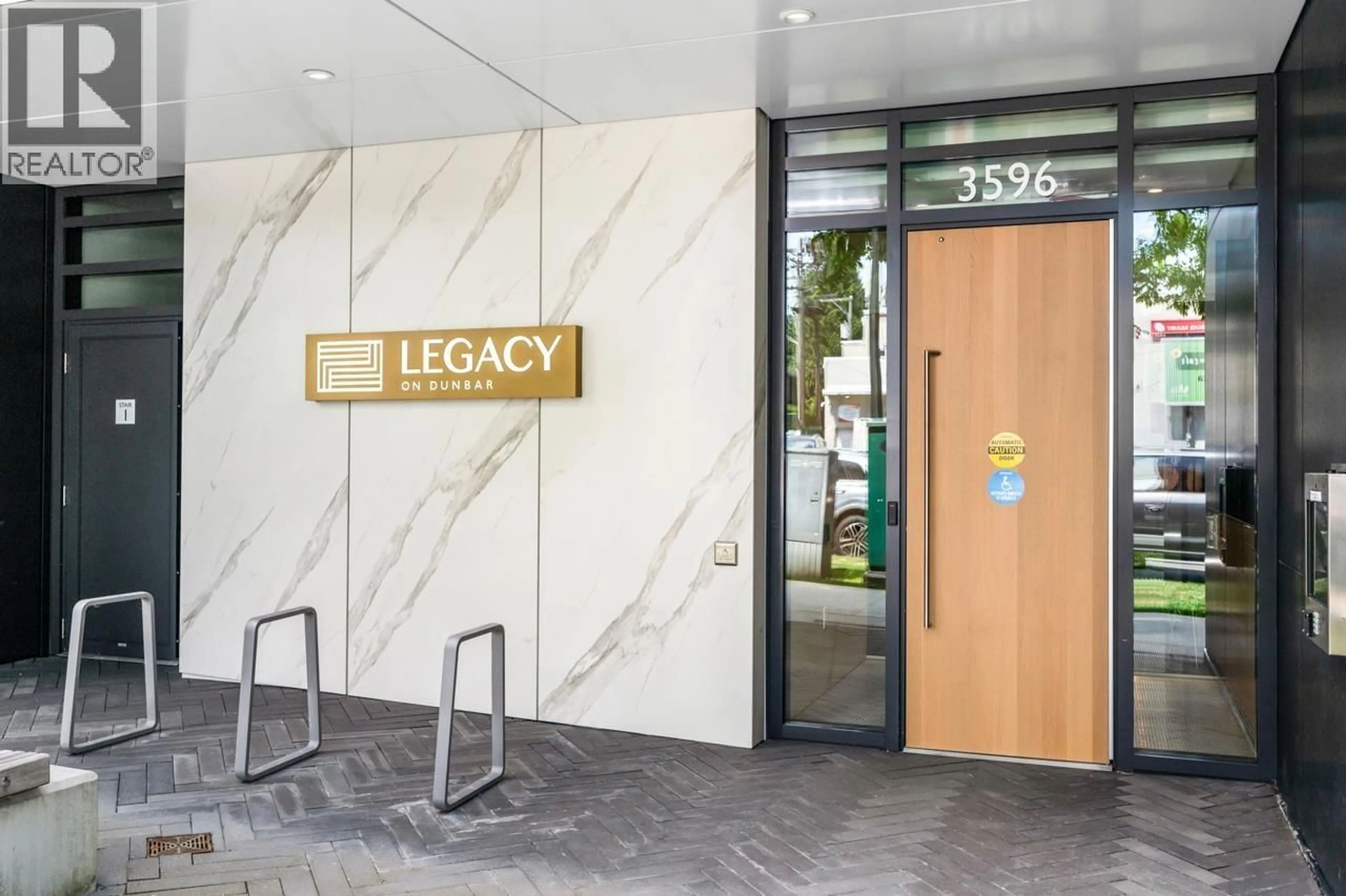 Lobby for 201 - 3596 28TH AVENUE, Vancouver British Columbia V6S2G5