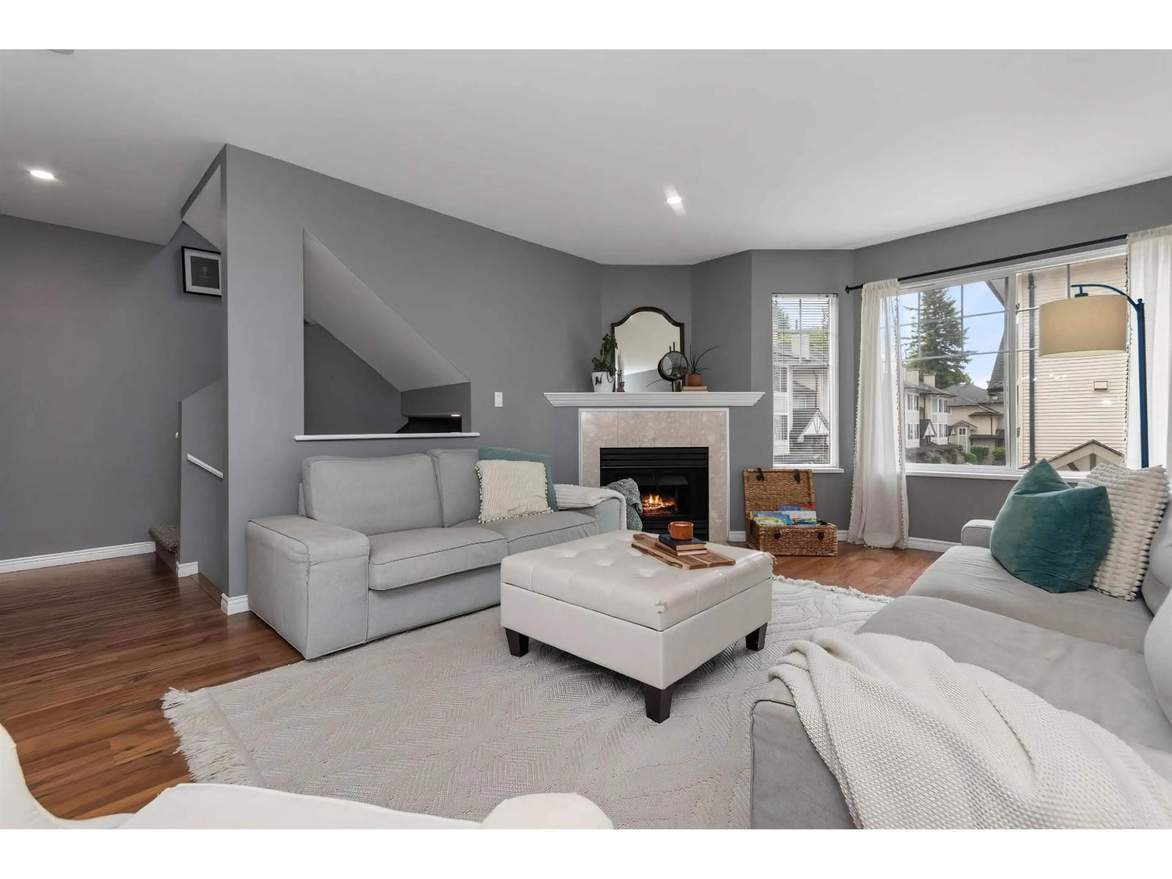 Living room with furniture, unknown for 33 - 7640 BLOTT STREET, Mission British Columbia V2V3K3