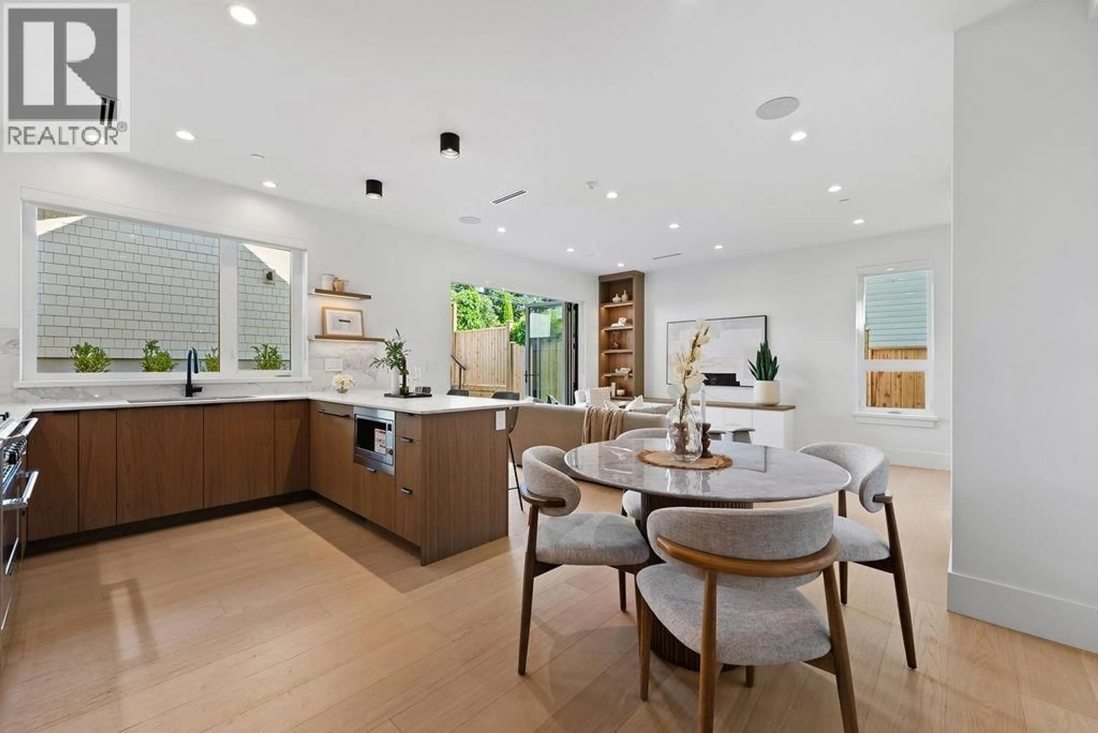 Open concept kitchen, unknown for 2 - 6318 SOPHIA STREET, Vancouver British Columbia V5W2W6