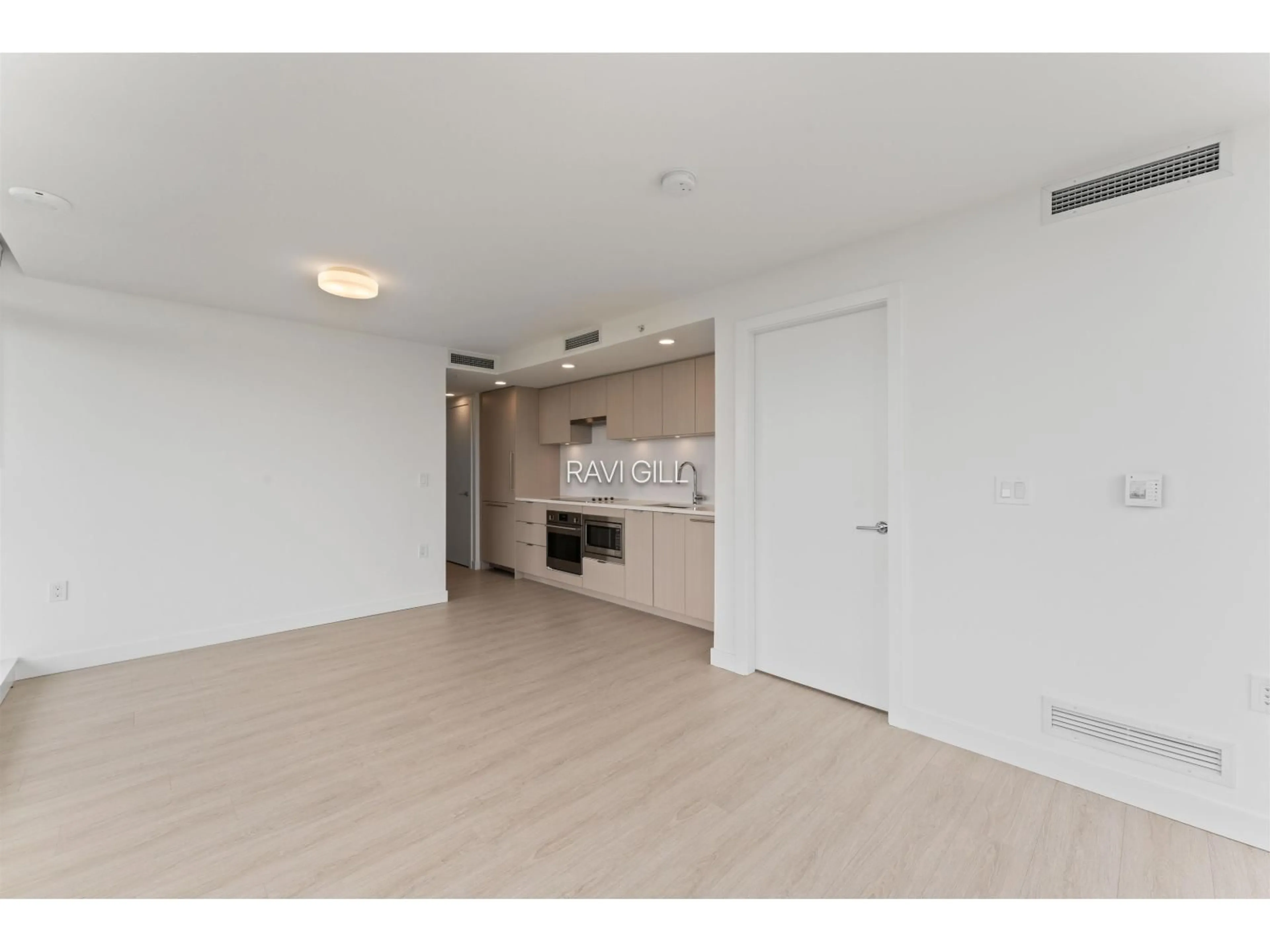 A pic of a room for 3402 - 13675 107A AVENUE, Surrey British Columbia V3T0X3