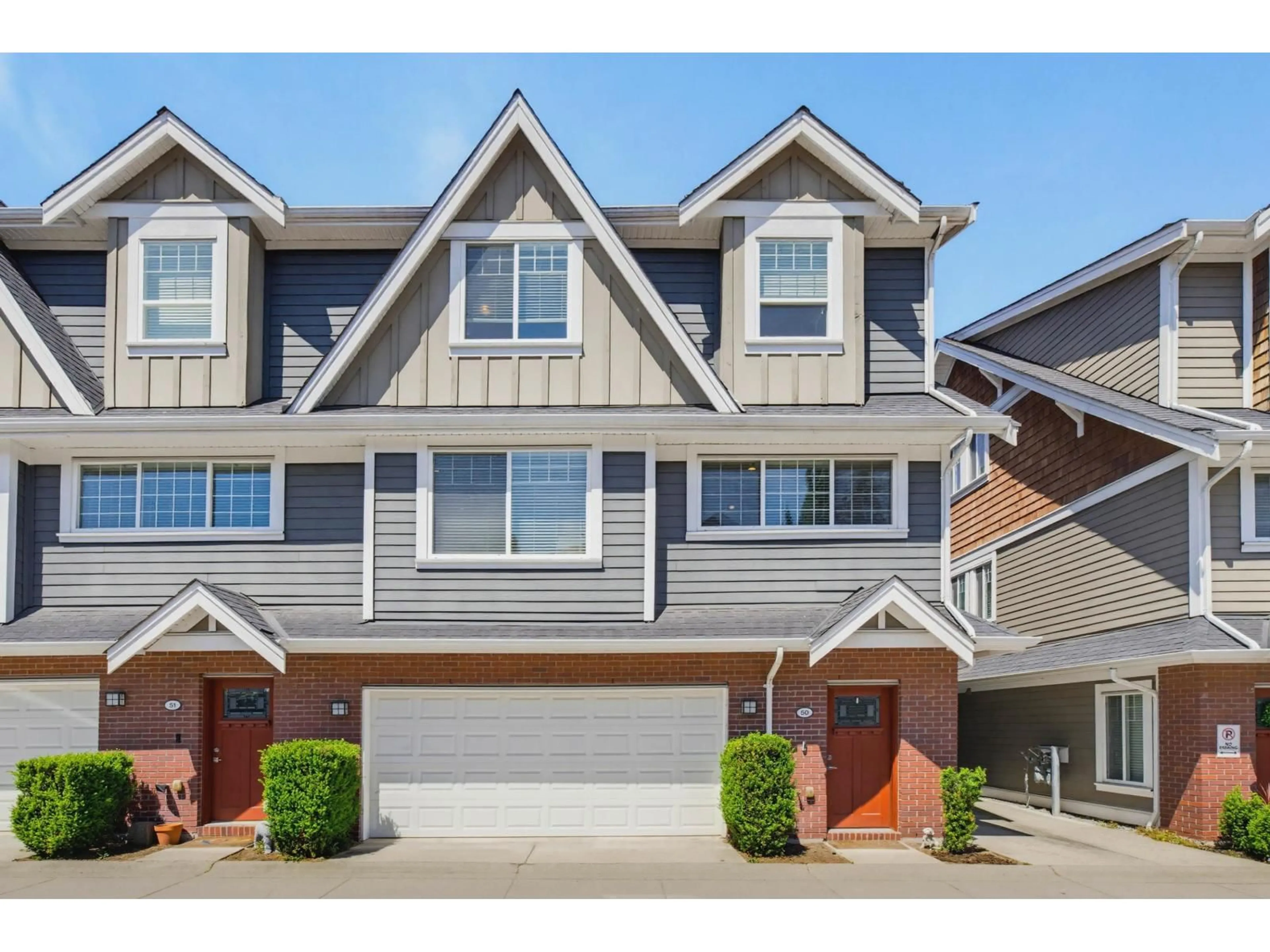 Home with vinyl exterior material, street for 50 - 15988 32 AVENUE, Surrey British Columbia V3Z2J4