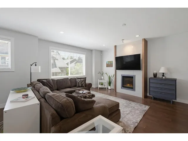 50 - 15988 32 AVENUE, Surrey 3
