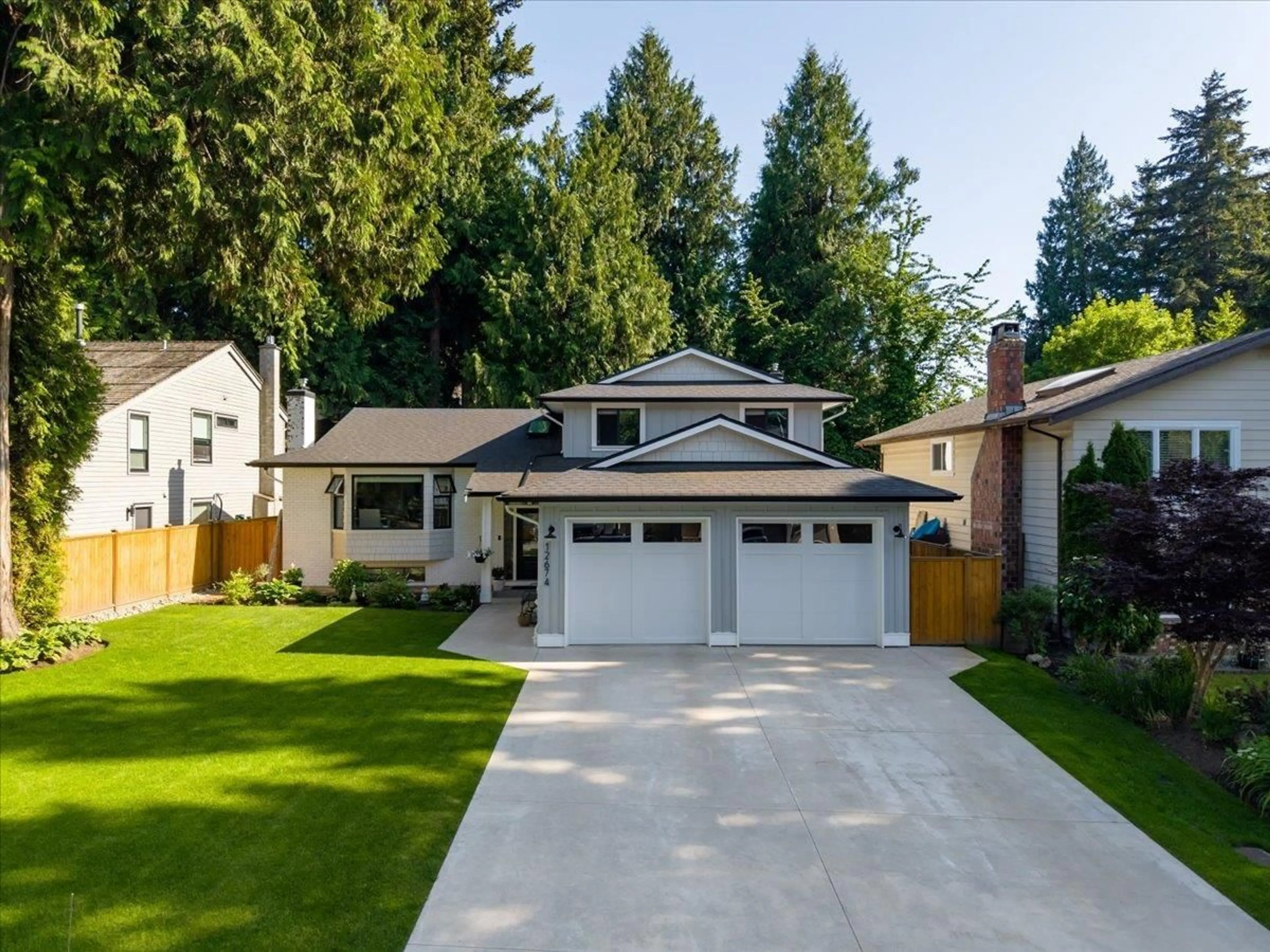 Home with vinyl exterior material, street for 12674 19 AVENUE, Surrey British Columbia V4A5T7