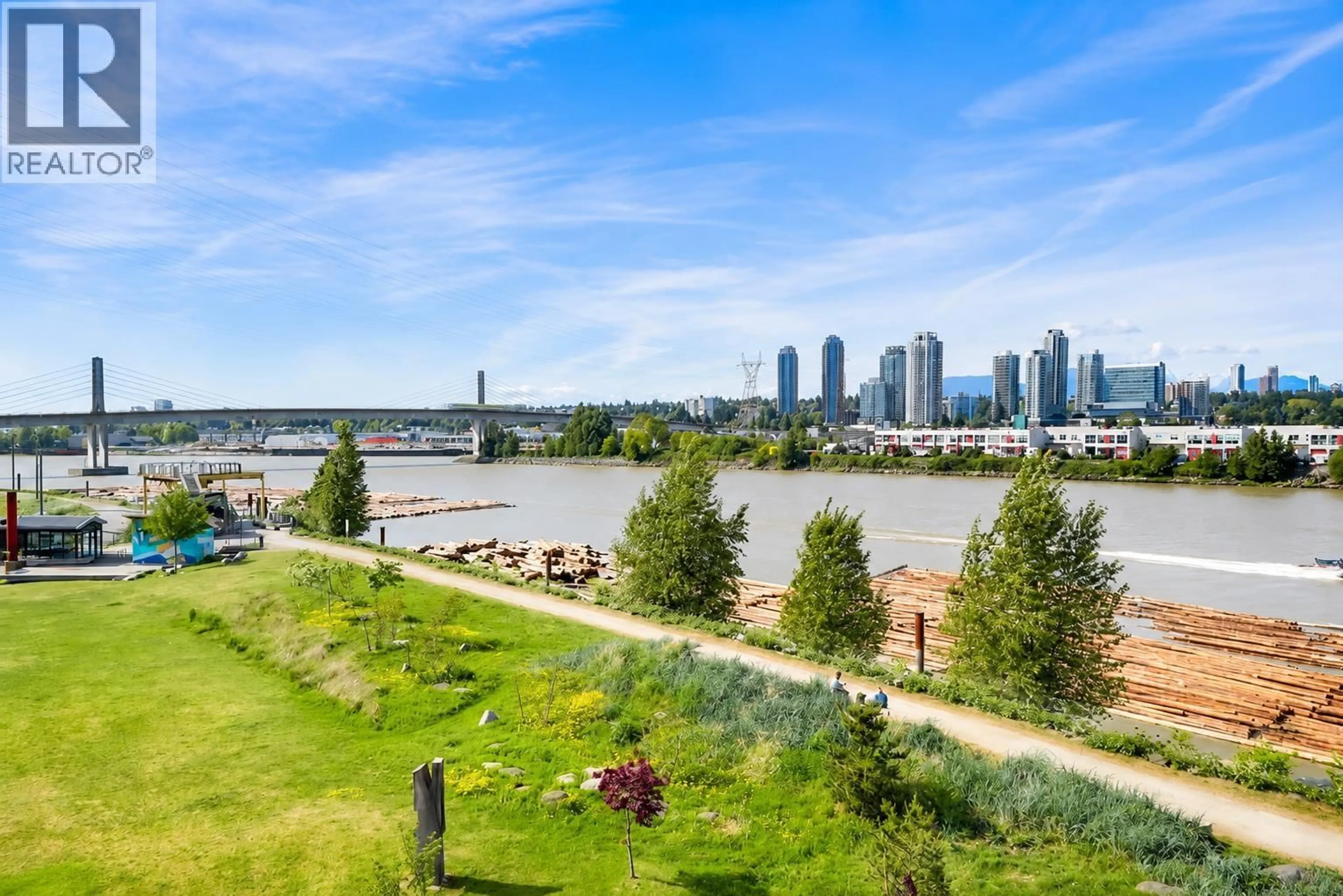 A pic from outside/outdoor area/front of a property/back of a property/a pic from drone, water/lake/river/ocean view for 511 - 10033 RIVER DRIVE, Richmond British Columbia V6X0L1