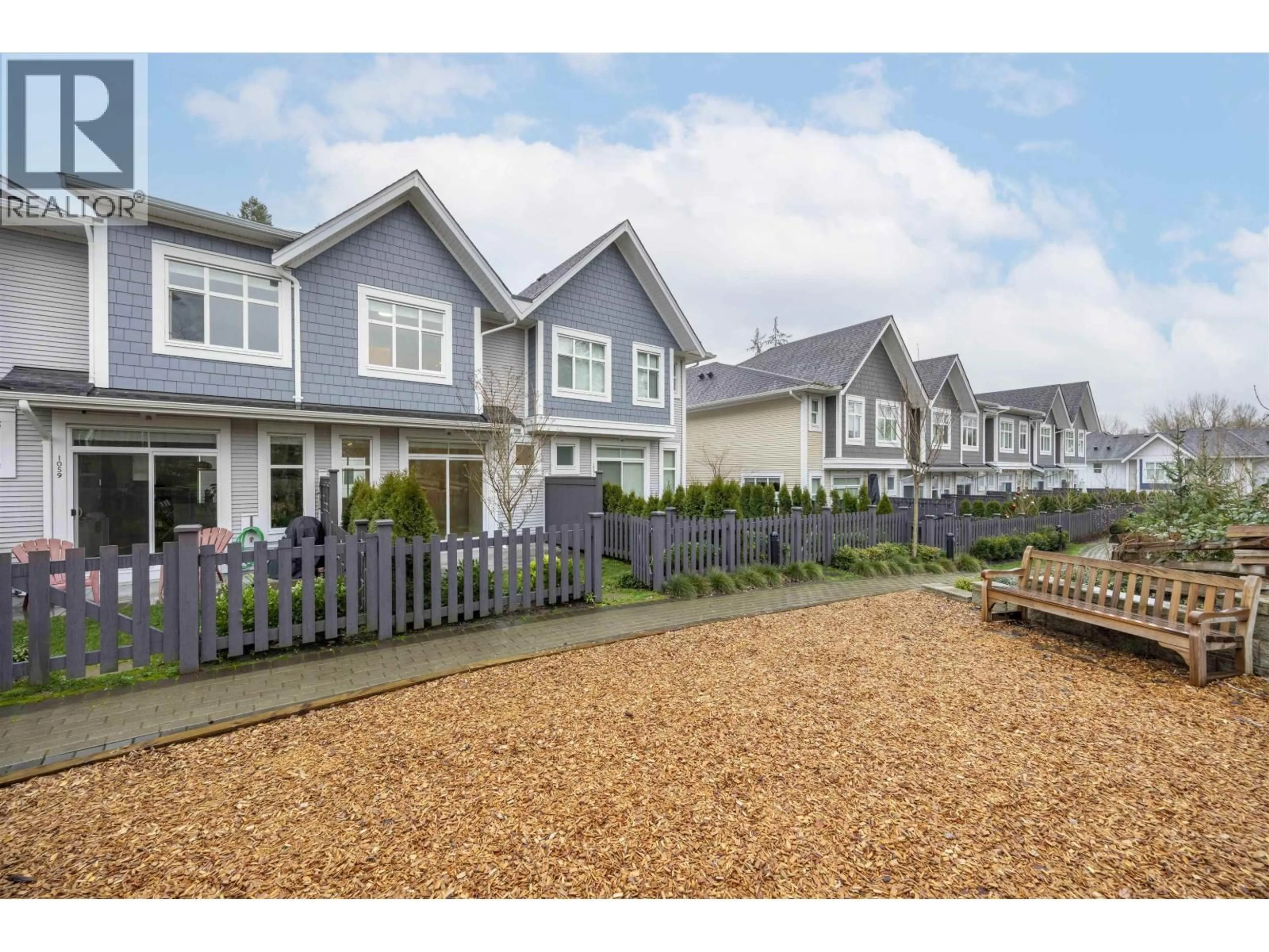 Home with vinyl exterior material, street for 1060 - 11280 PAZARENA PLACE, Maple Ridge British Columbia V2X9H8