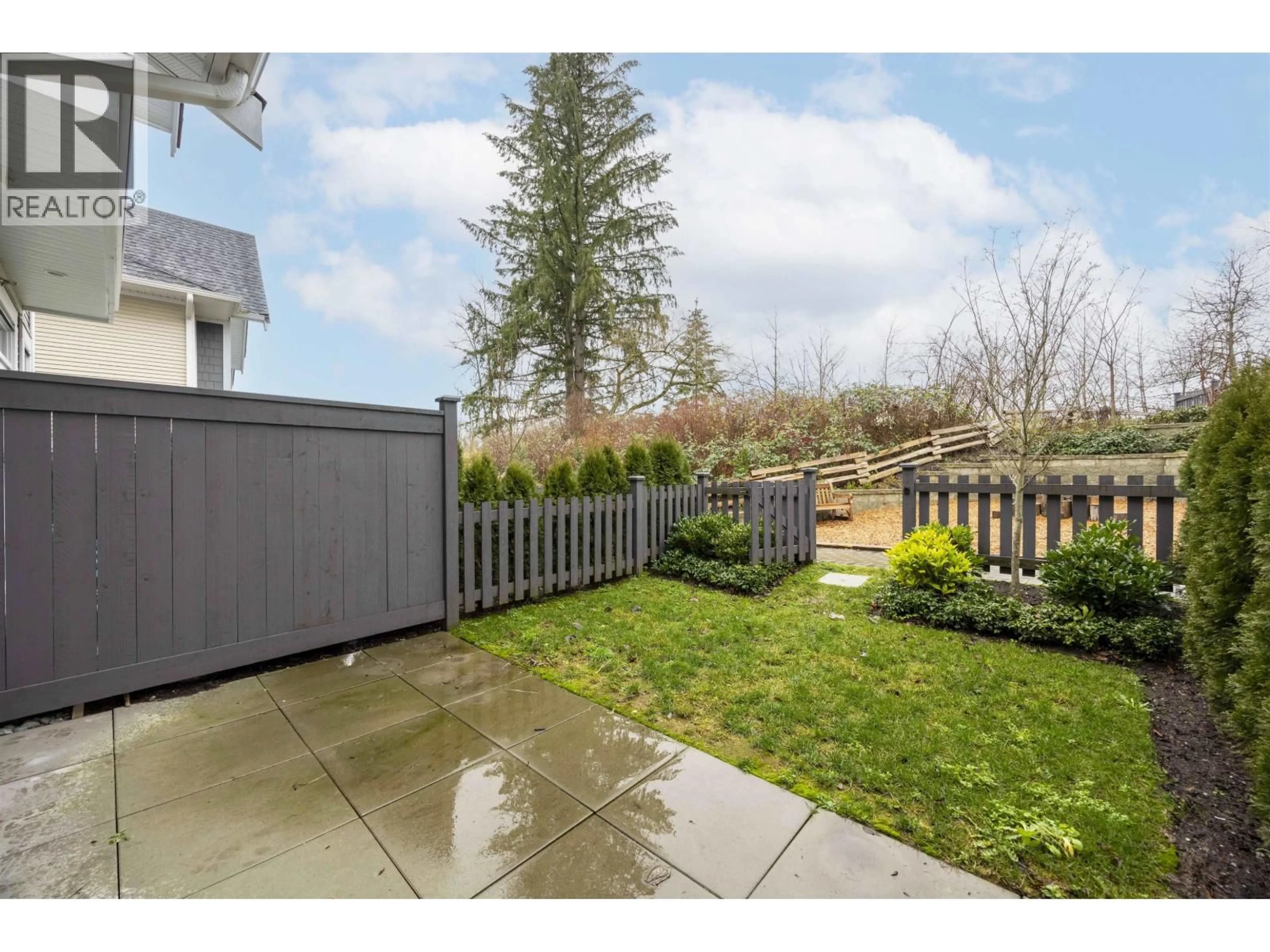 Patio, unknown for 1060 - 11280 PAZARENA PLACE, Maple Ridge British Columbia V2X9H8
