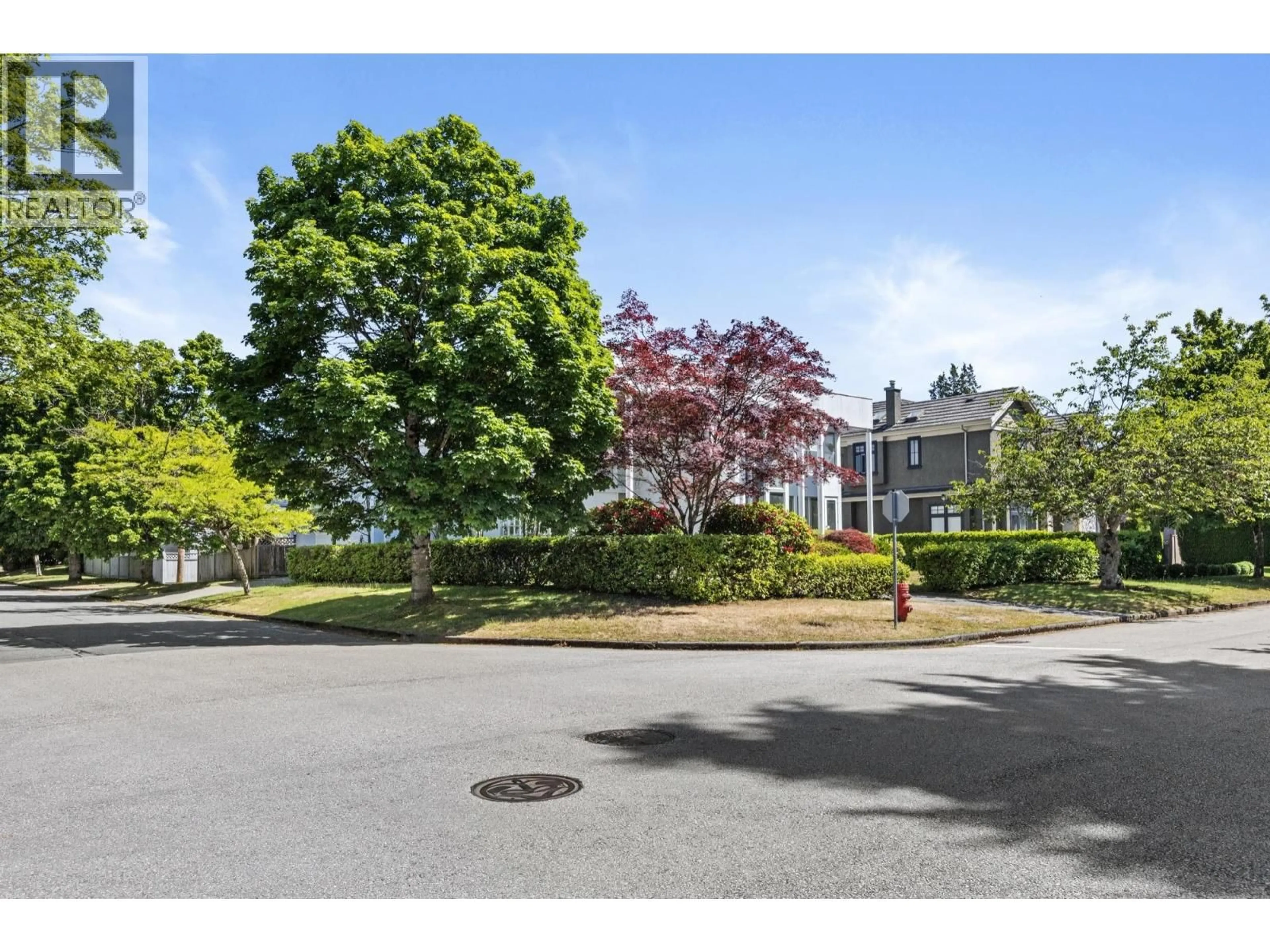 A pic from outside/outdoor area/front of a property/back of a property/a pic from drone, street for 1289 51ST AVENUE, Vancouver British Columbia V6P1C4