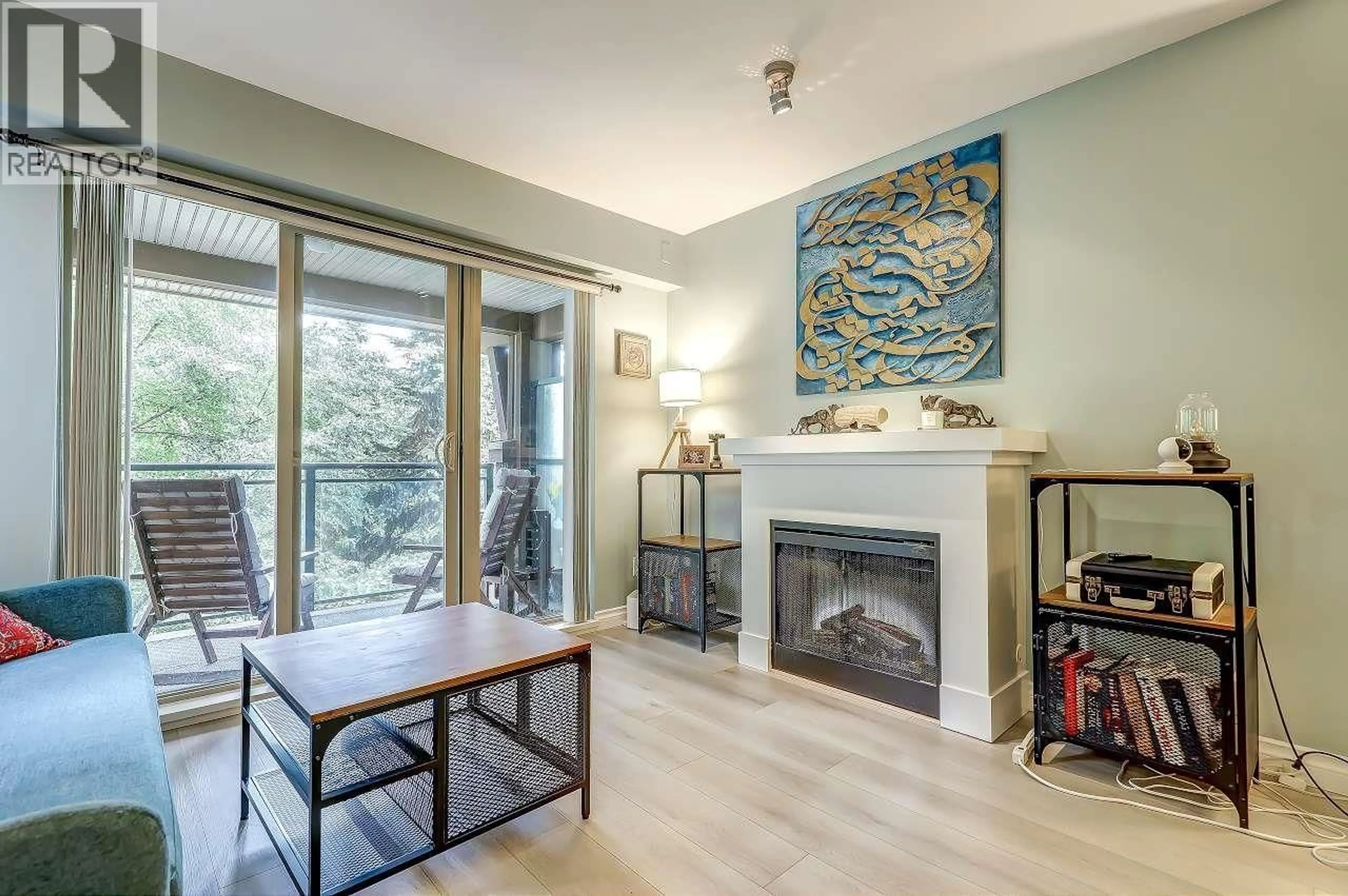Living room with furniture, unknown for 301 - 1633 MACKAY AVENUE, North Vancouver British Columbia V7P0A2