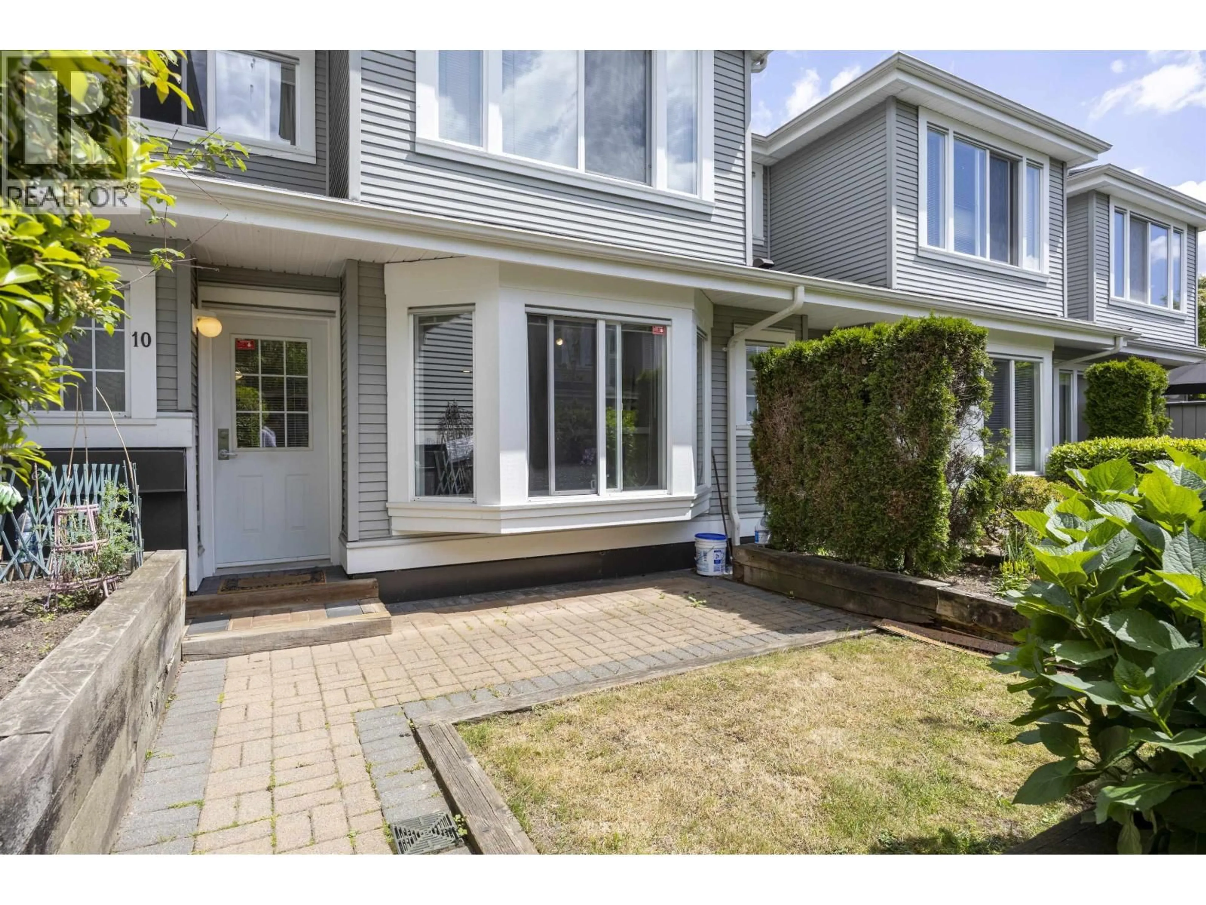 Unknown for 10 - 7370 STRIDE AVENUE, Burnaby British Columbia V3N5E6