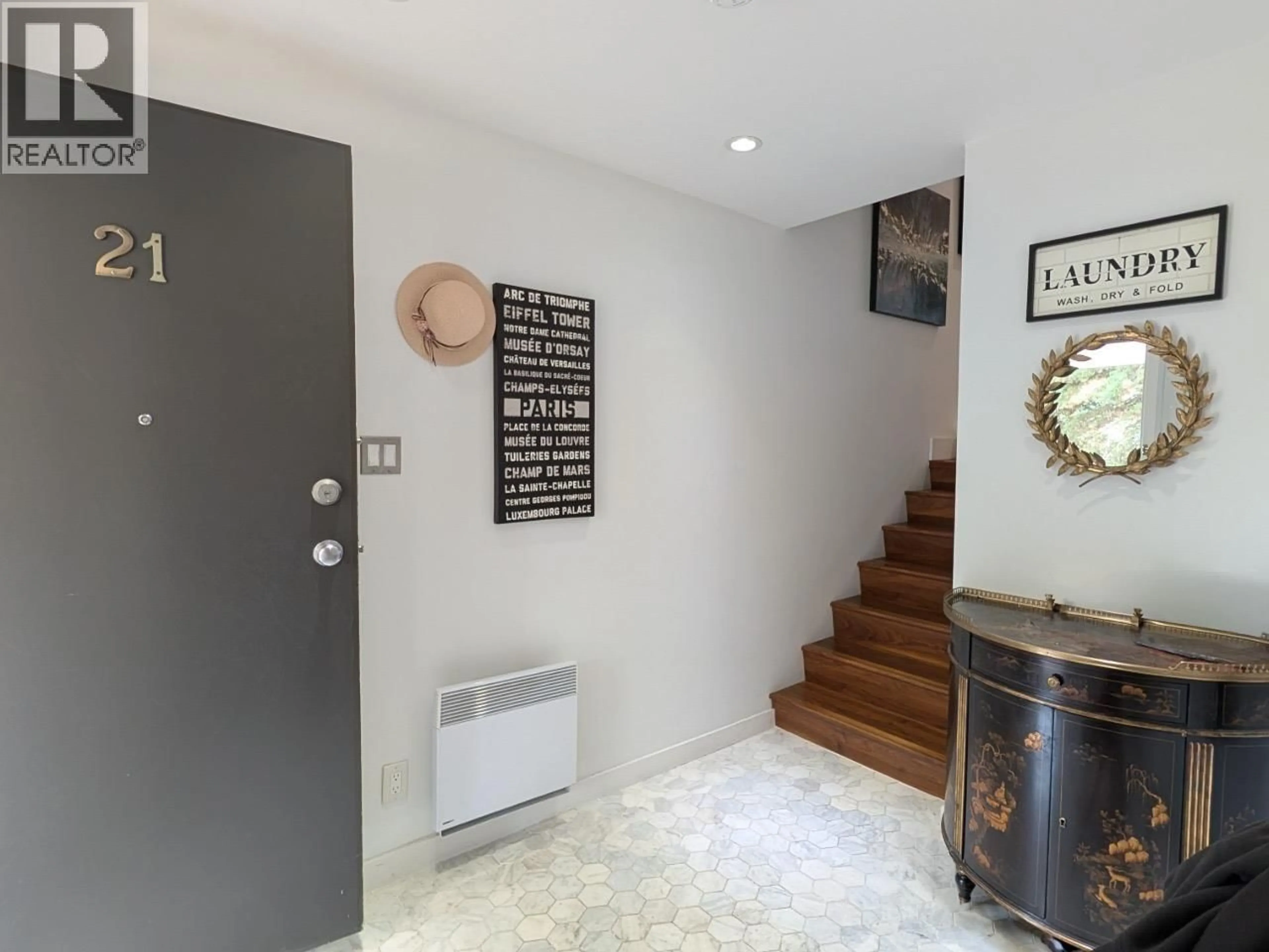 Indoor entryway for 21 - 1201 LAMEY'S MILL ROAD, Vancouver British Columbia V6H3S8