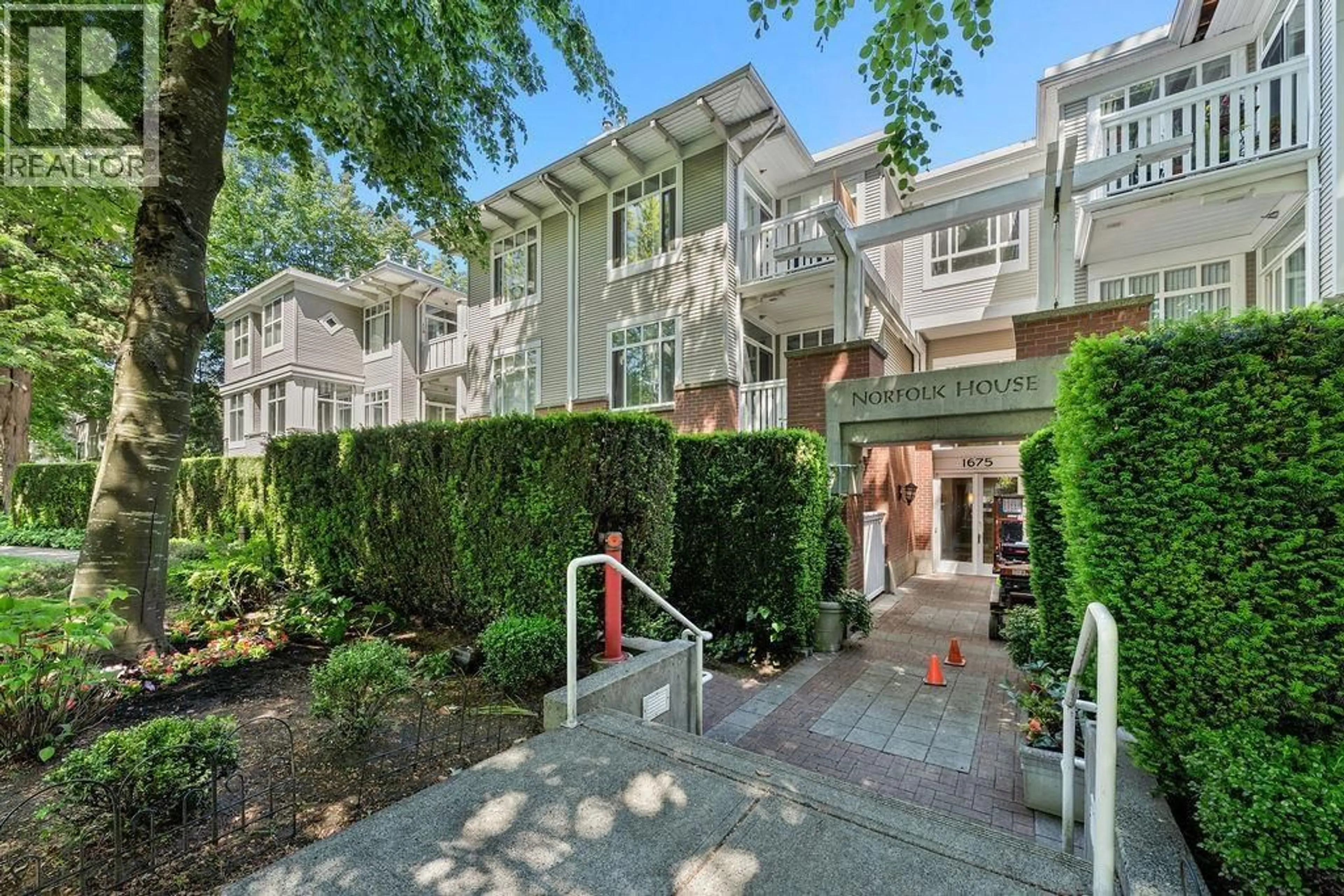 Unknown for 313 - 1675 10TH AVENUE, Vancouver British Columbia V6J2A2