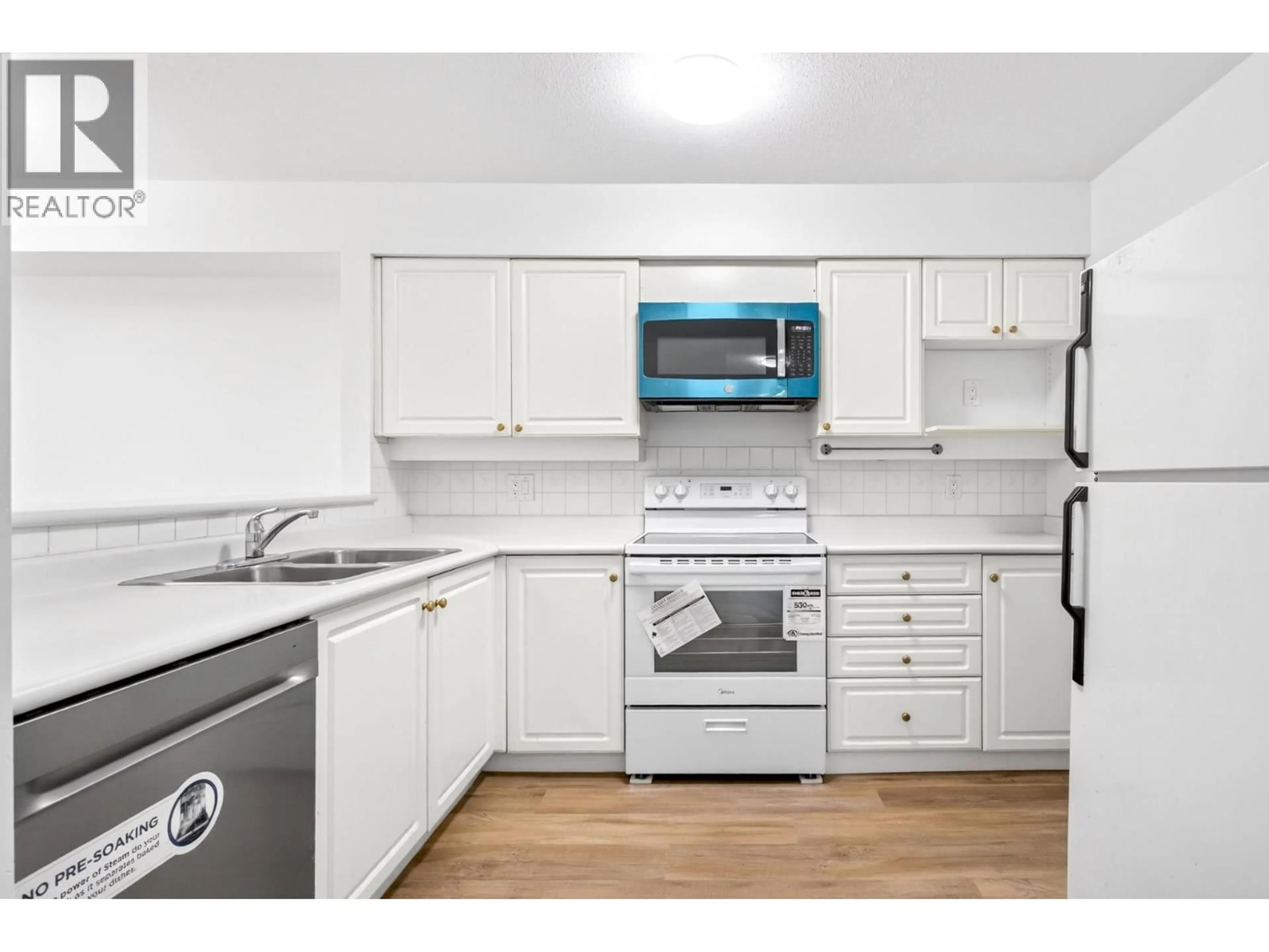 Standard kitchen, wood/laminate floor for 306A - 7025 STRIDE AVENUE, Burnaby British Columbia V3N4Y1