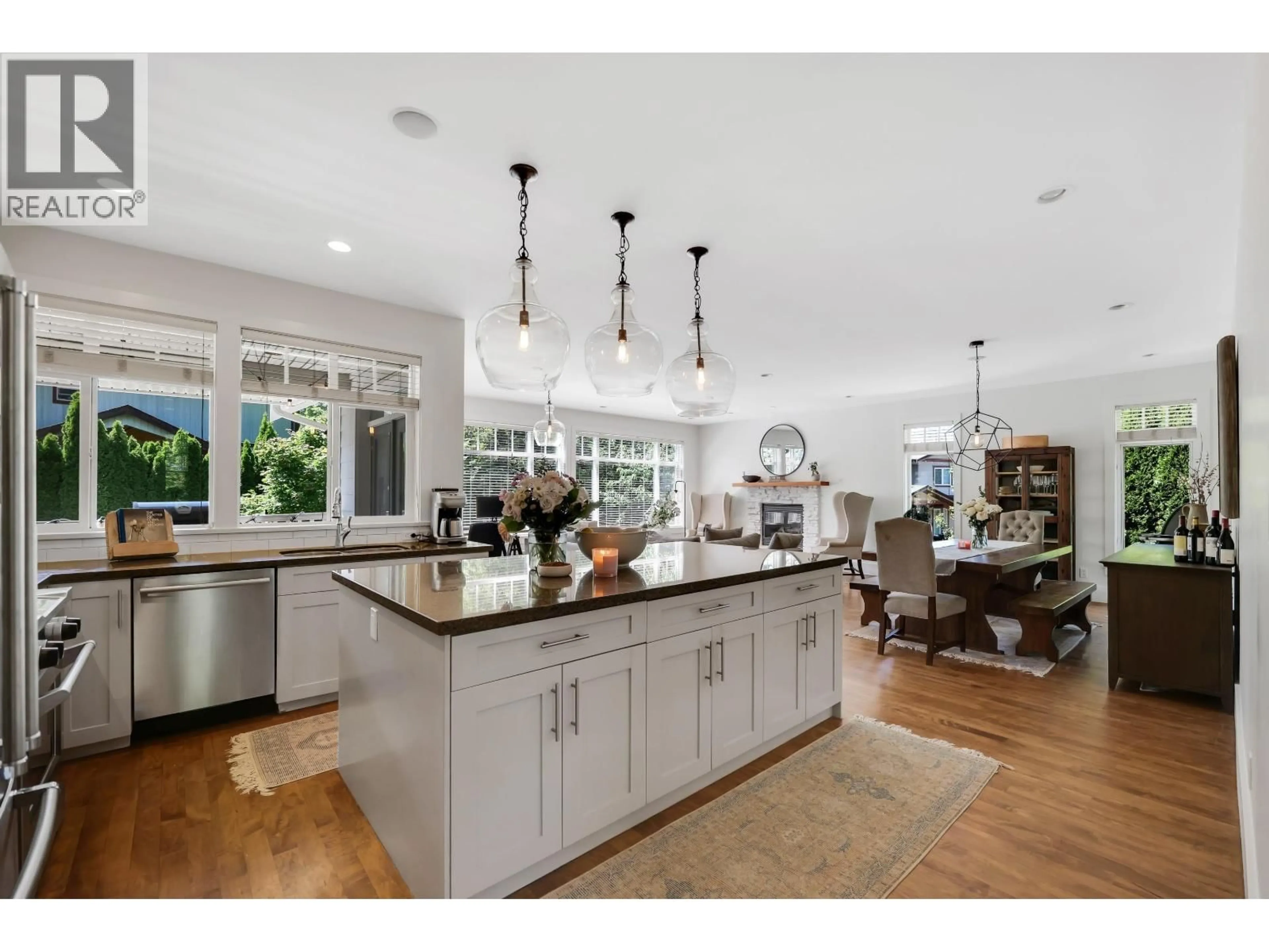 Open concept kitchen, unknown for 1001 CONDOR PLACE, Squamish British Columbia V8B0P4