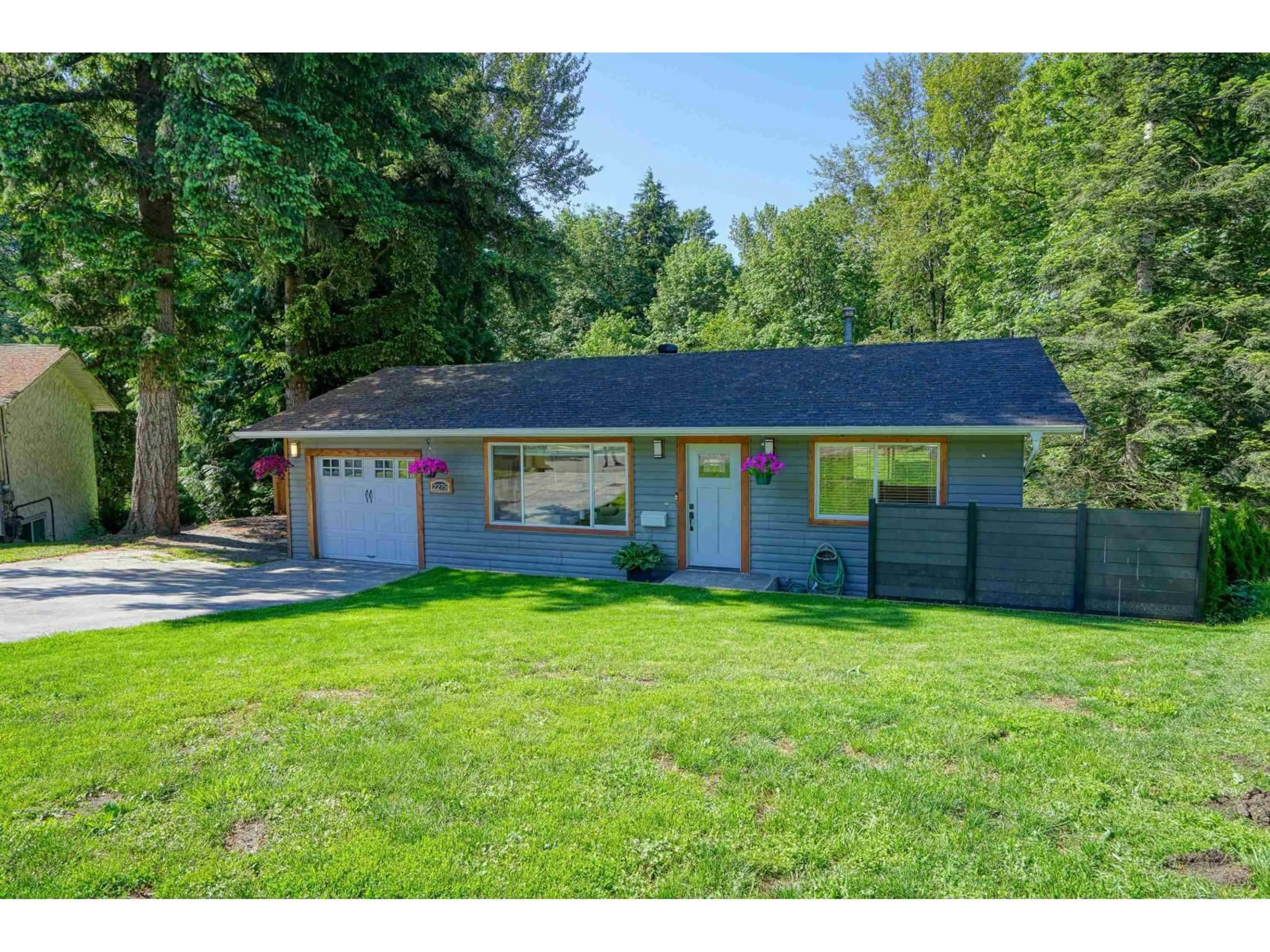 Unknown for 2275 MIDAS STREET, Abbotsford British Columbia V2S4P9