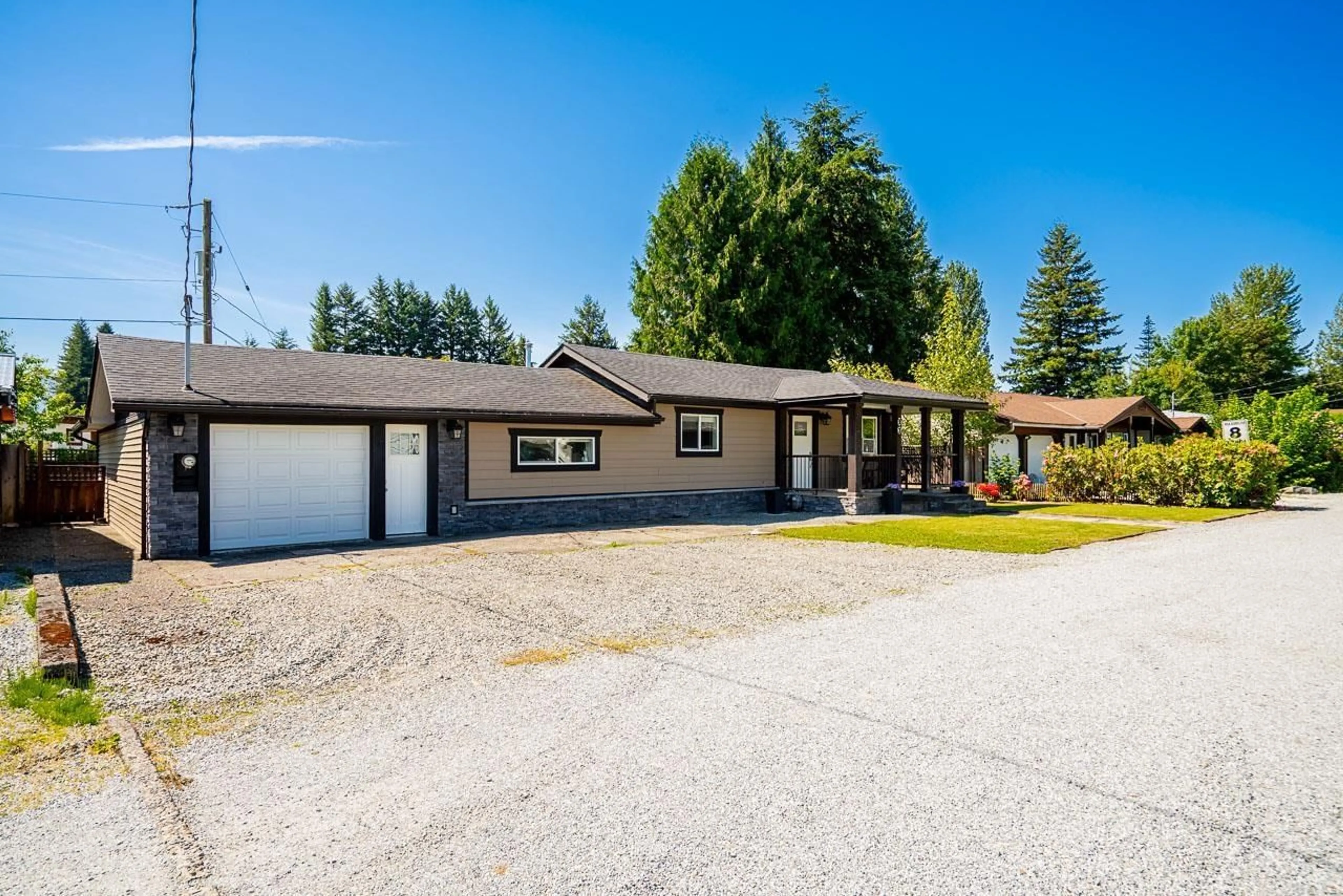 A pic from outside/outdoor area/front of a property/back of a property/a pic from drone, street for 17 - 8985 SHOOK ROAD, Mission British Columbia V2V7M9