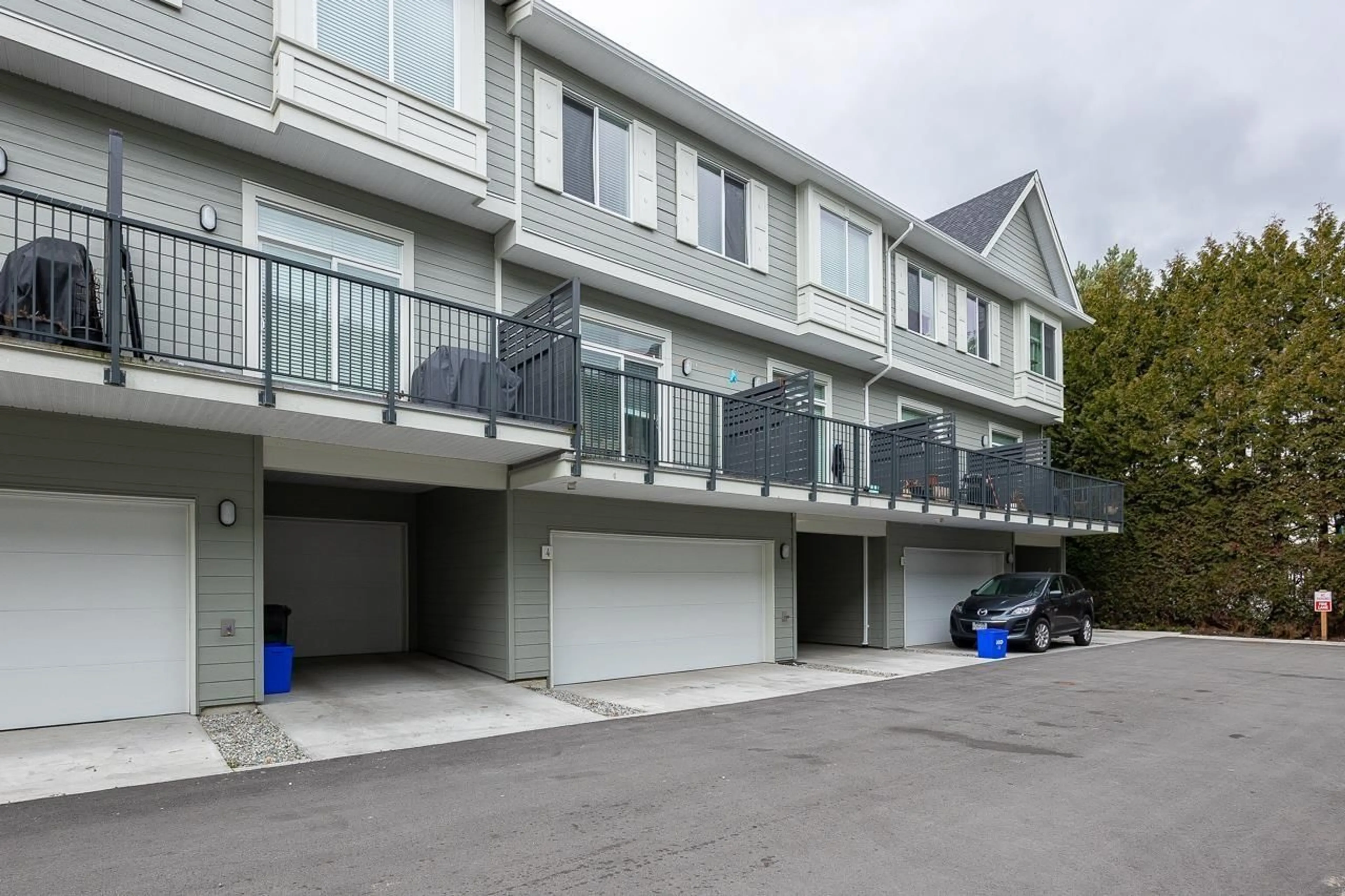 Unknown for 4 - 13629 81A AVENUE, Surrey British Columbia V3W3M4