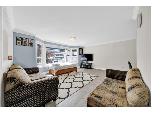 9088 146A STREET, Surrey 5