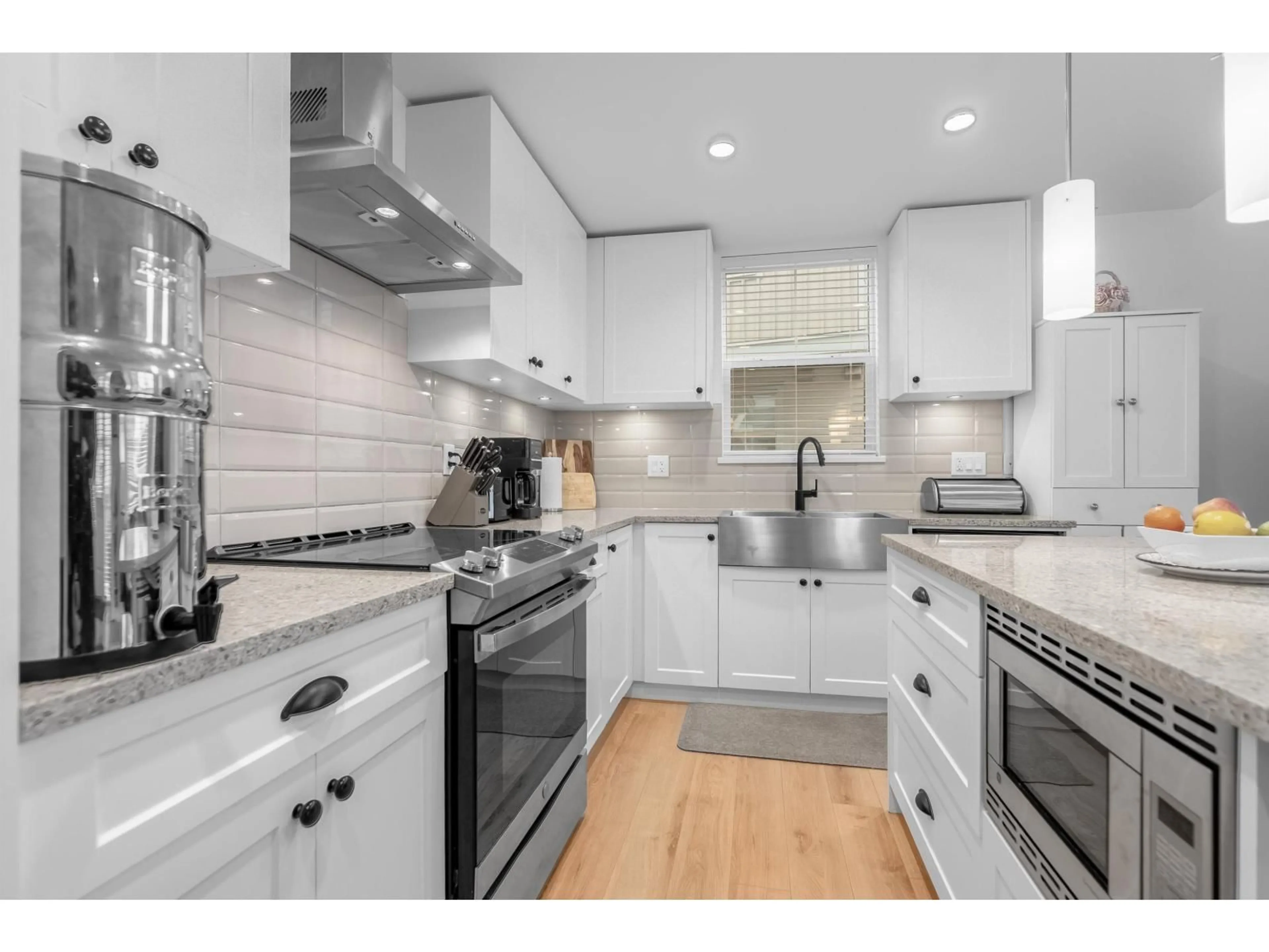 Open concept kitchen, ceramic/tile floor for 83 - 20487 65 AVENUE, Langley British Columbia V2Y3K8