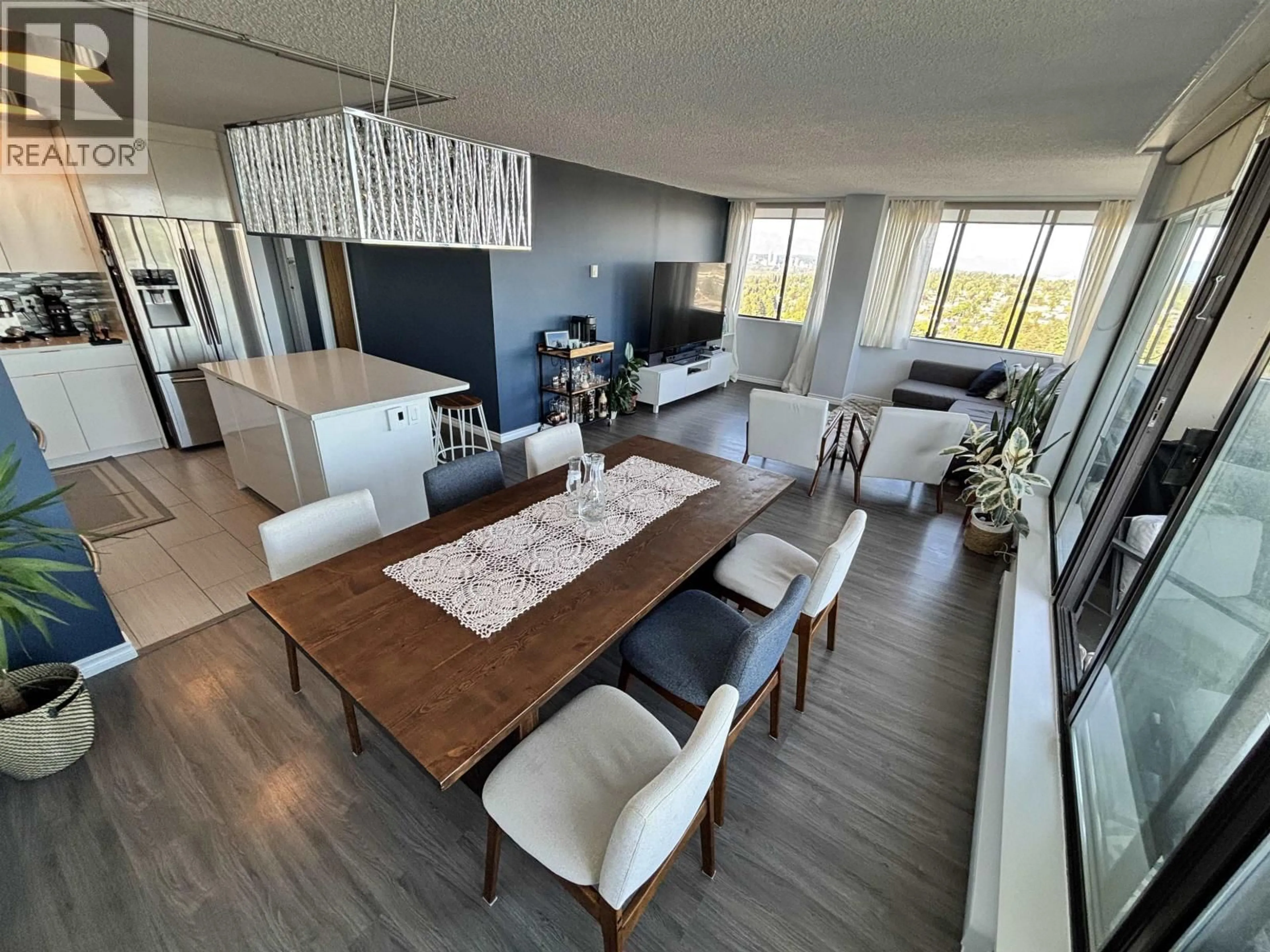 Unknown for 1903 - 6540 BURLINGTON AVENUE, Burnaby British Columbia V5H4G3