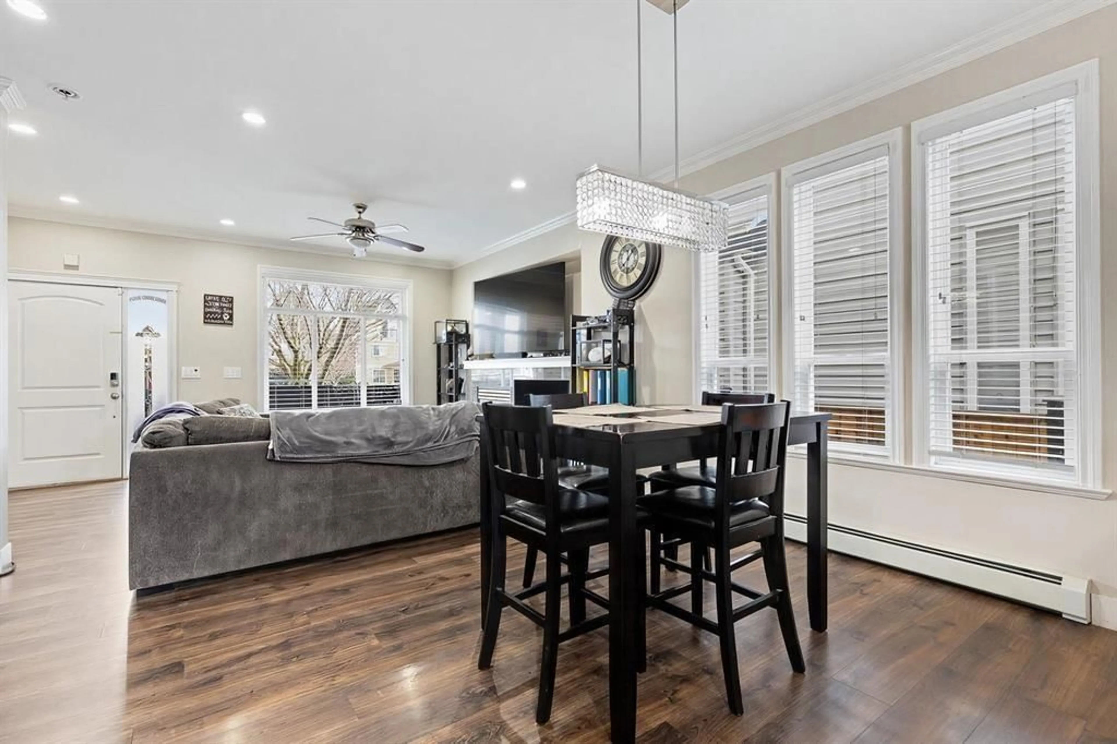 Open concept kitchen, wood/laminate floor for 6965 192 STREET, Surrey British Columbia V4N5W6