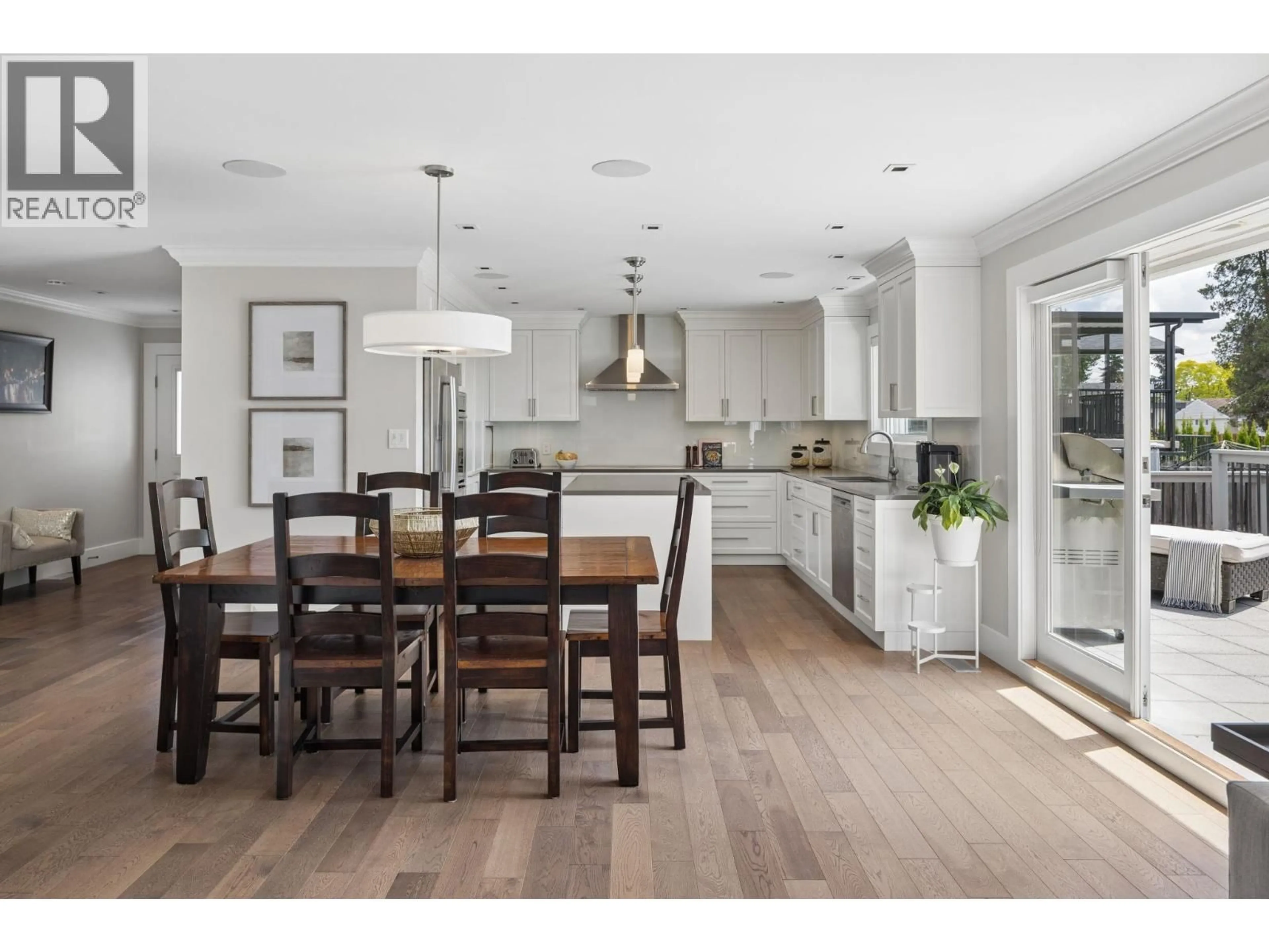 Open concept kitchen, wood/laminate floor for 752 SHAW AVENUE, Coquitlam British Columbia V3K2R8