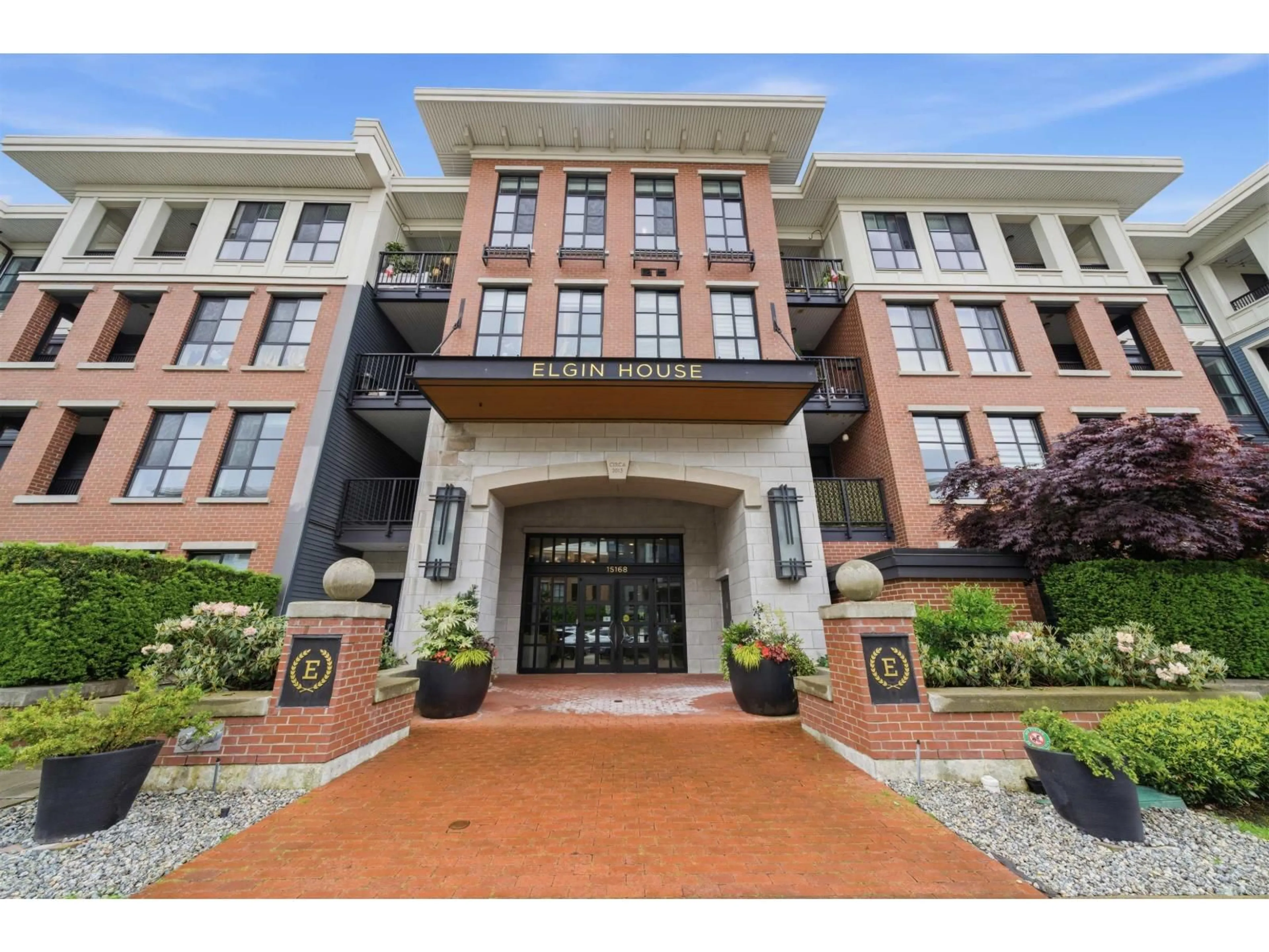 Indoor foyer for 426 - 15168 33 AVENUE, Surrey British Columbia V3Z0N7