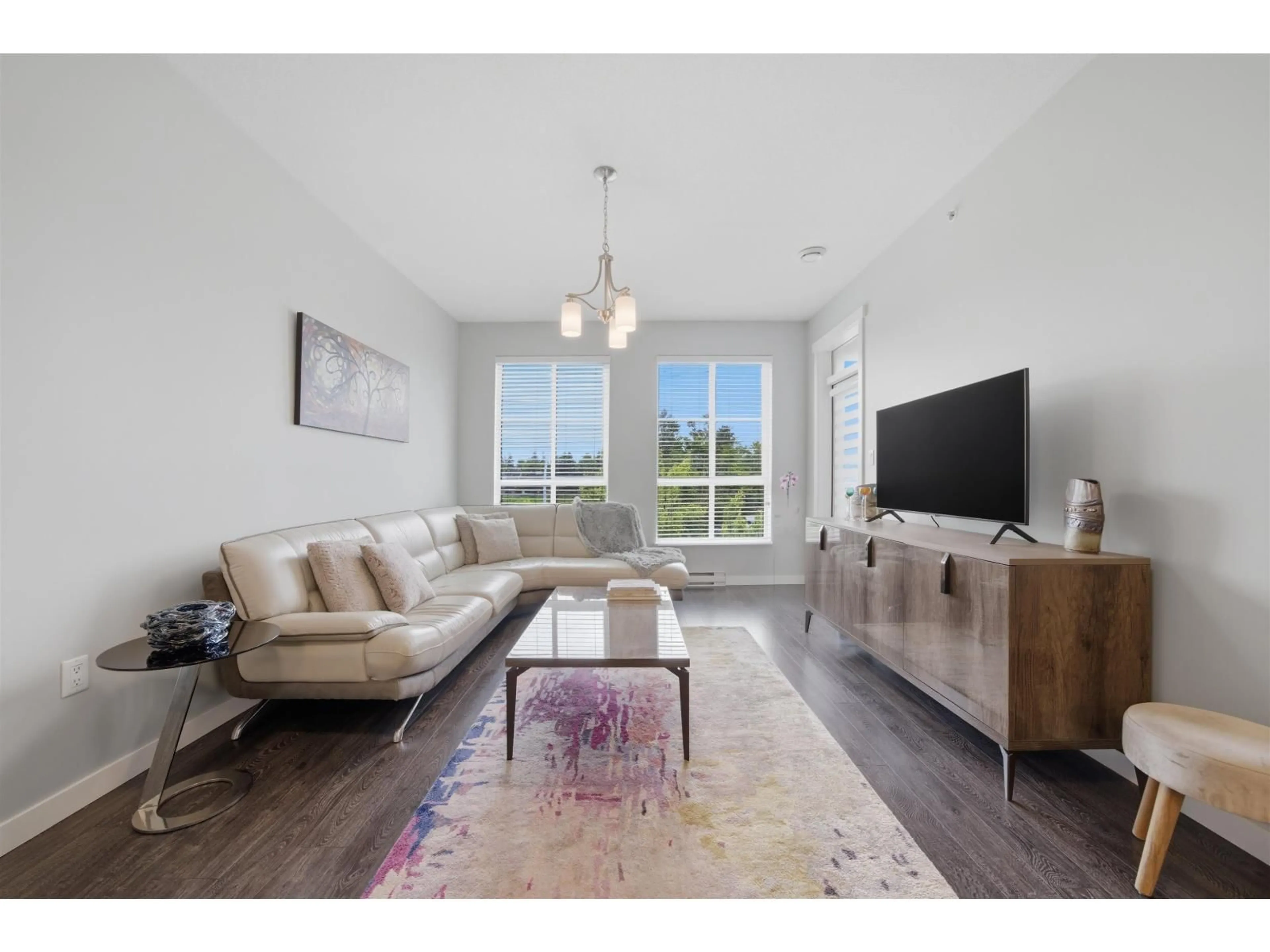 Living room with furniture, unknown for 426 - 15168 33 AVENUE, Surrey British Columbia V3Z0N7