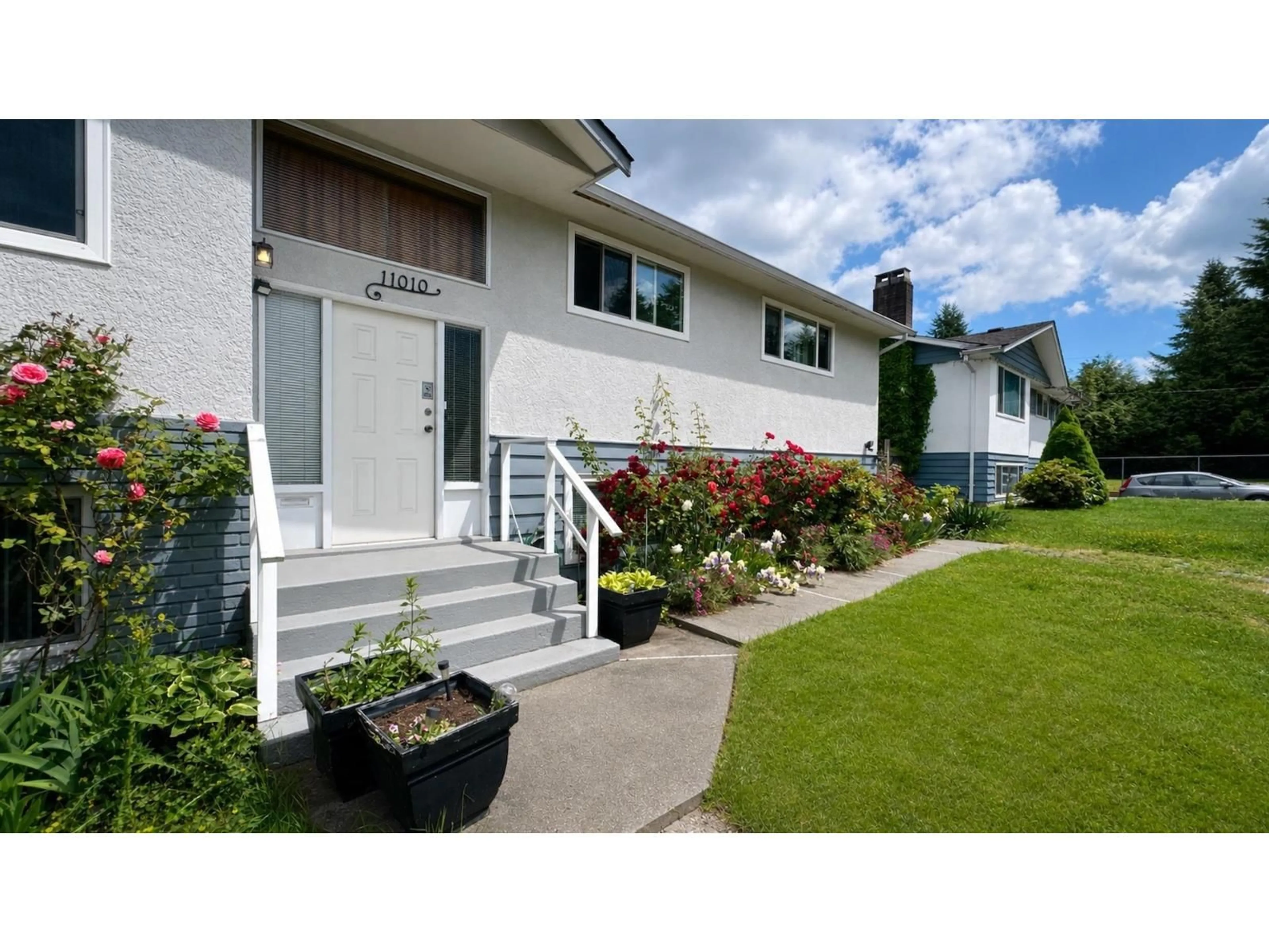 Home with vinyl exterior material, street for 11010 PARTRIDGE CRESCENT, Surrey British Columbia V3R5A8