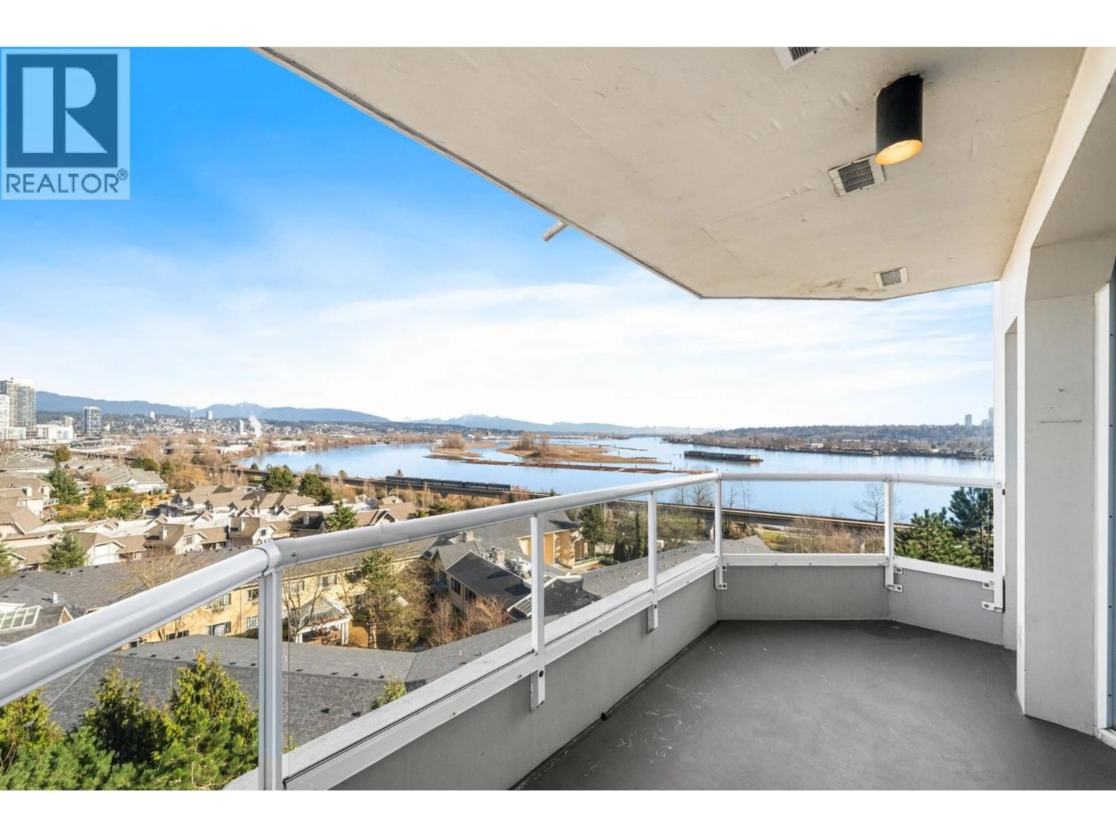 Balcony in the apartment, water/lake/river/ocean view for 804 - 71 JAMIESON COURT, New Westminster British Columbia V3L5R4
