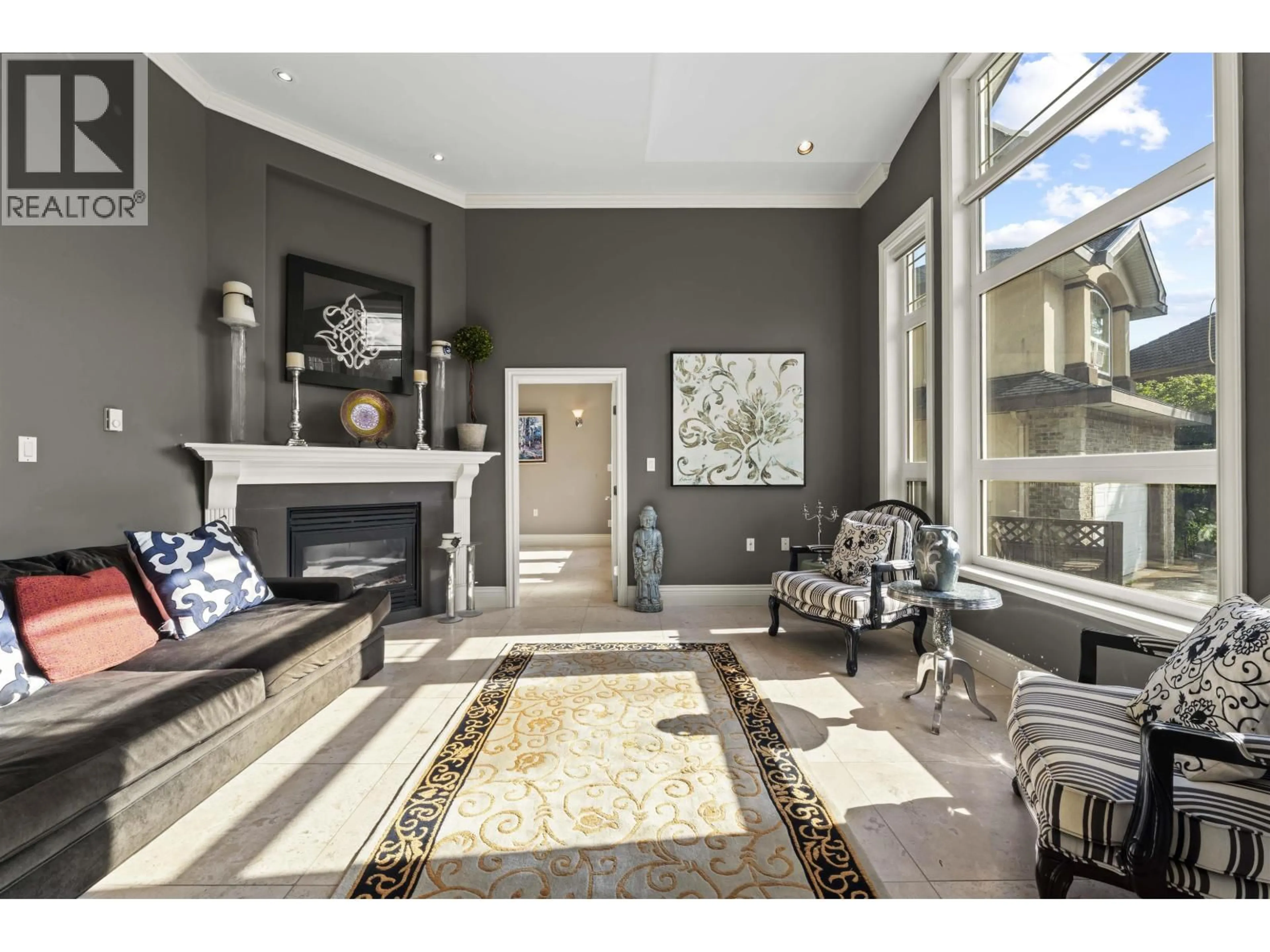 Living room with furniture, unknown for 3172 HALLAM COURT, Coquitlam British Columbia V3E3C3