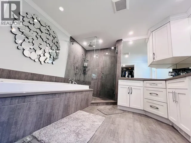 21066 GLENWOOD AVENUE, Maple Ridge 3