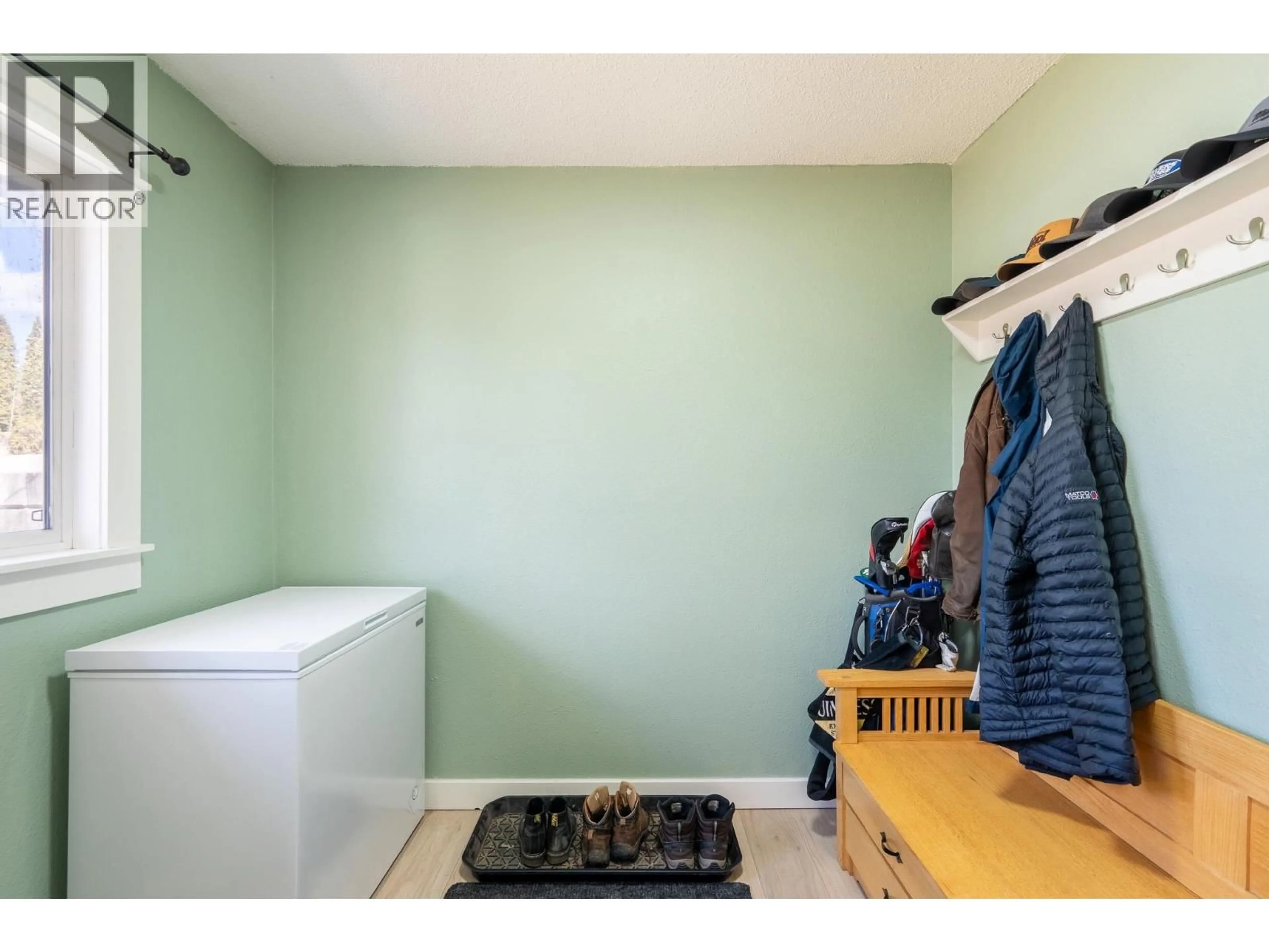 Unknown for 2073 WOODHAVEN DRIVE, Mount Alder British Columbia V2K3C4